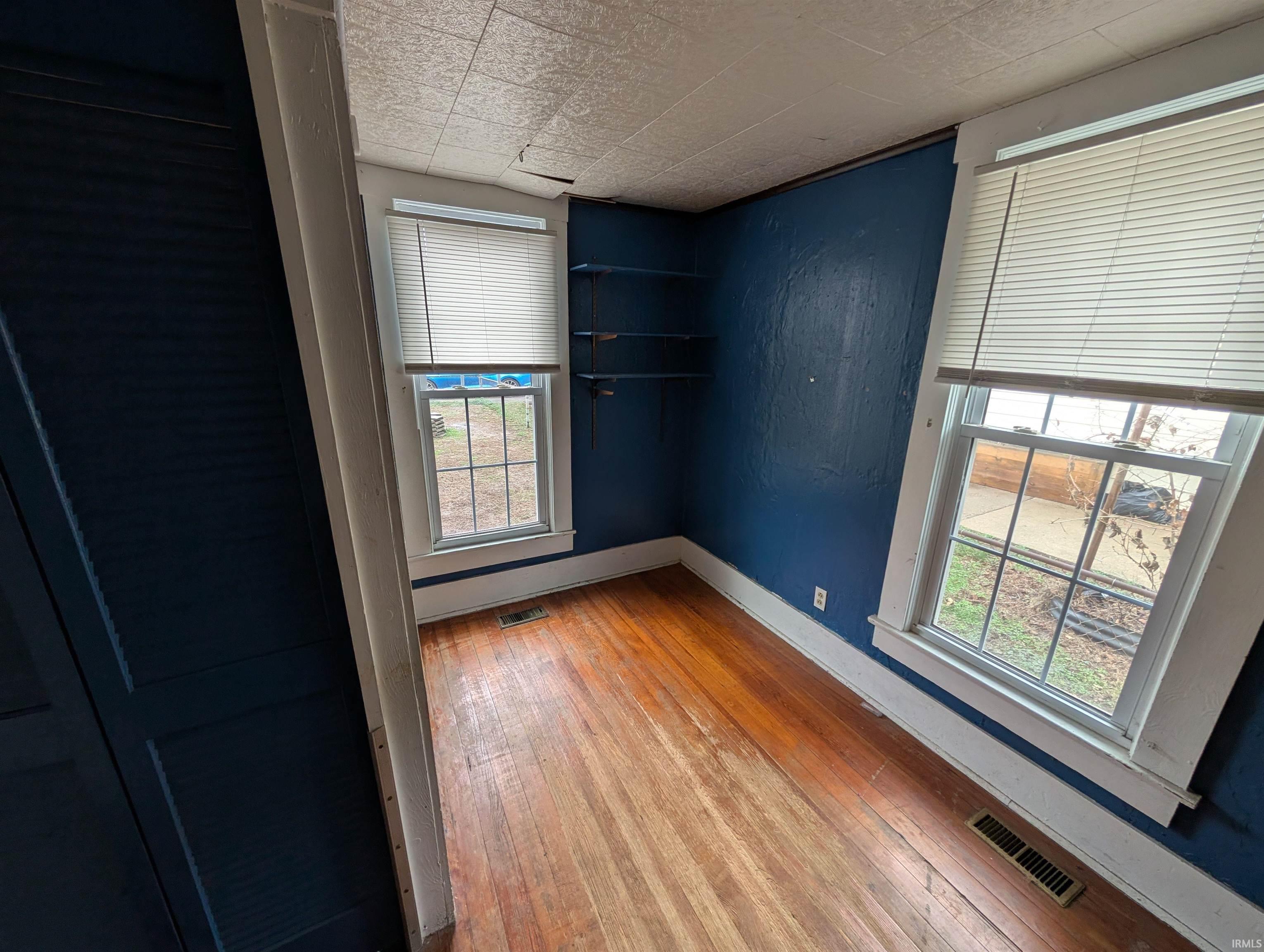 1001 E Locust Street