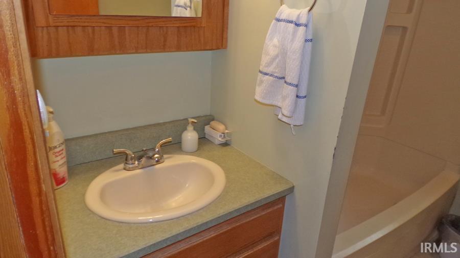 122 E Swartzel Avenue