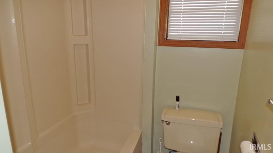 122 E Swartzel Avenue