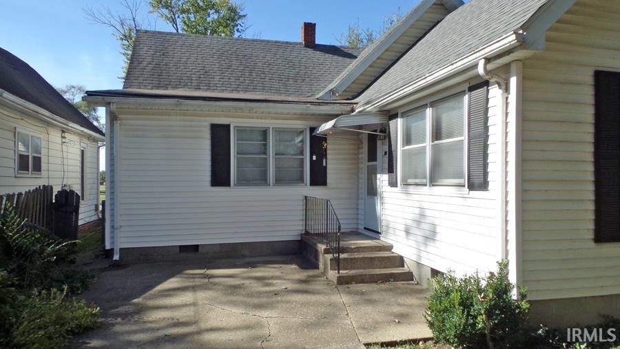 122 E Swartzel Avenue