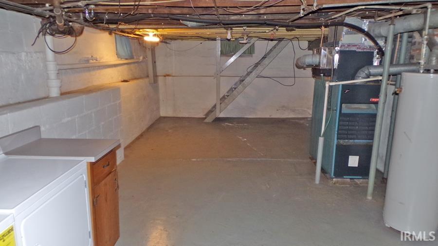 122 E Swartzel Avenue