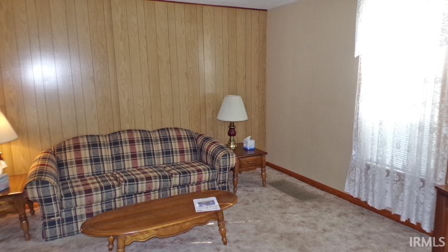 122 E Swartzel Avenue