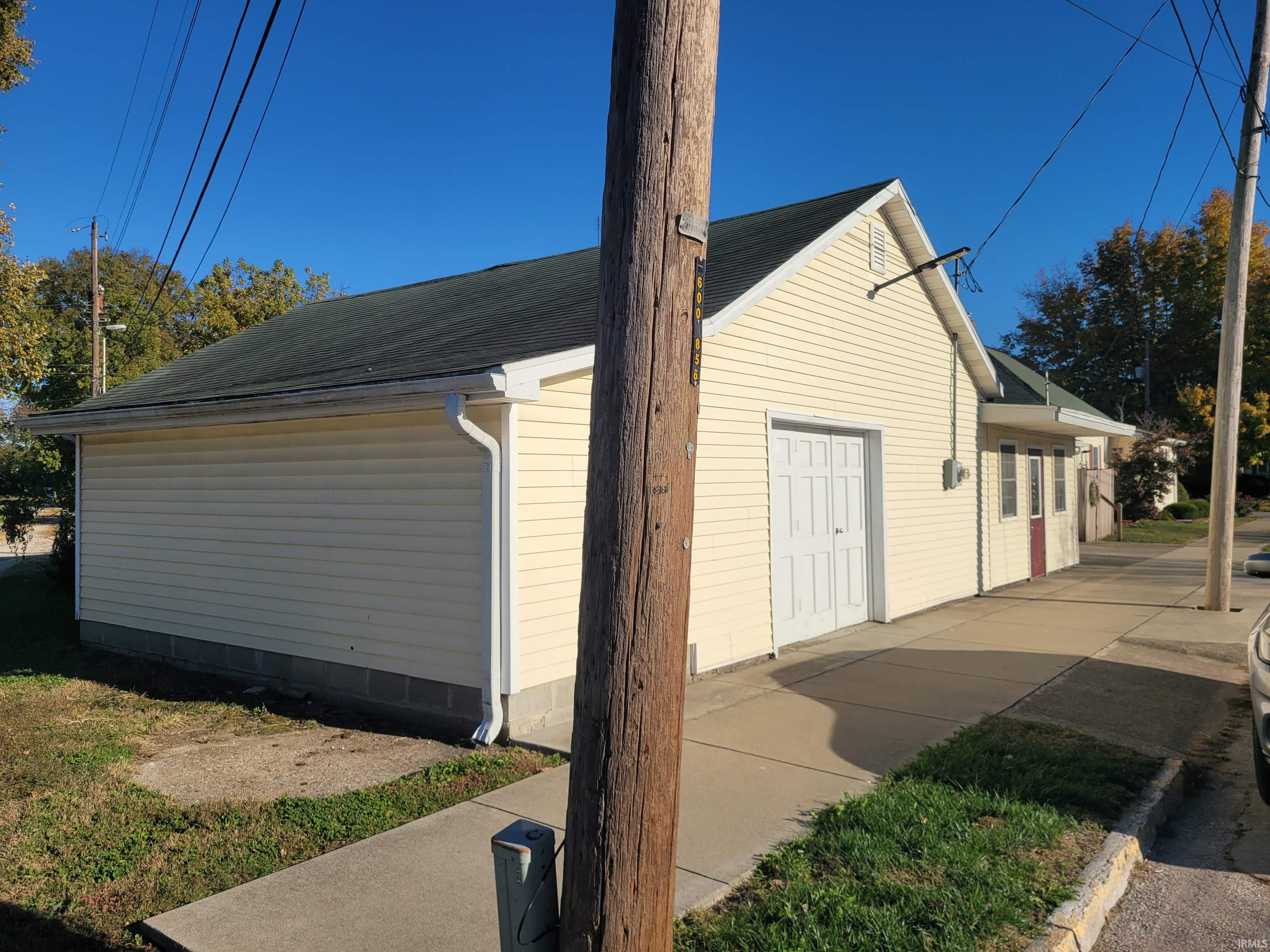 1704 Indiana Avenue