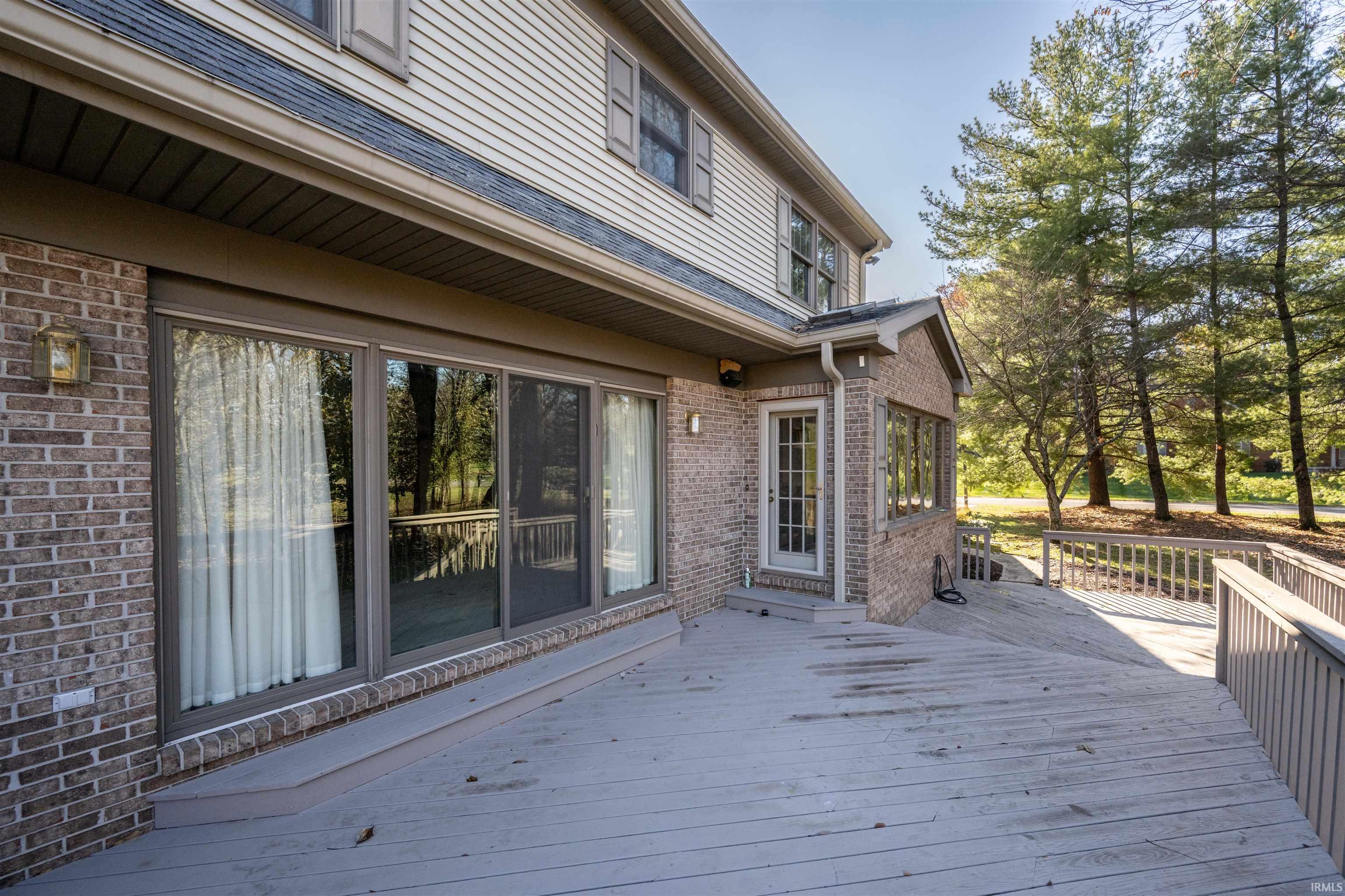 1215 N Mulberry Lane