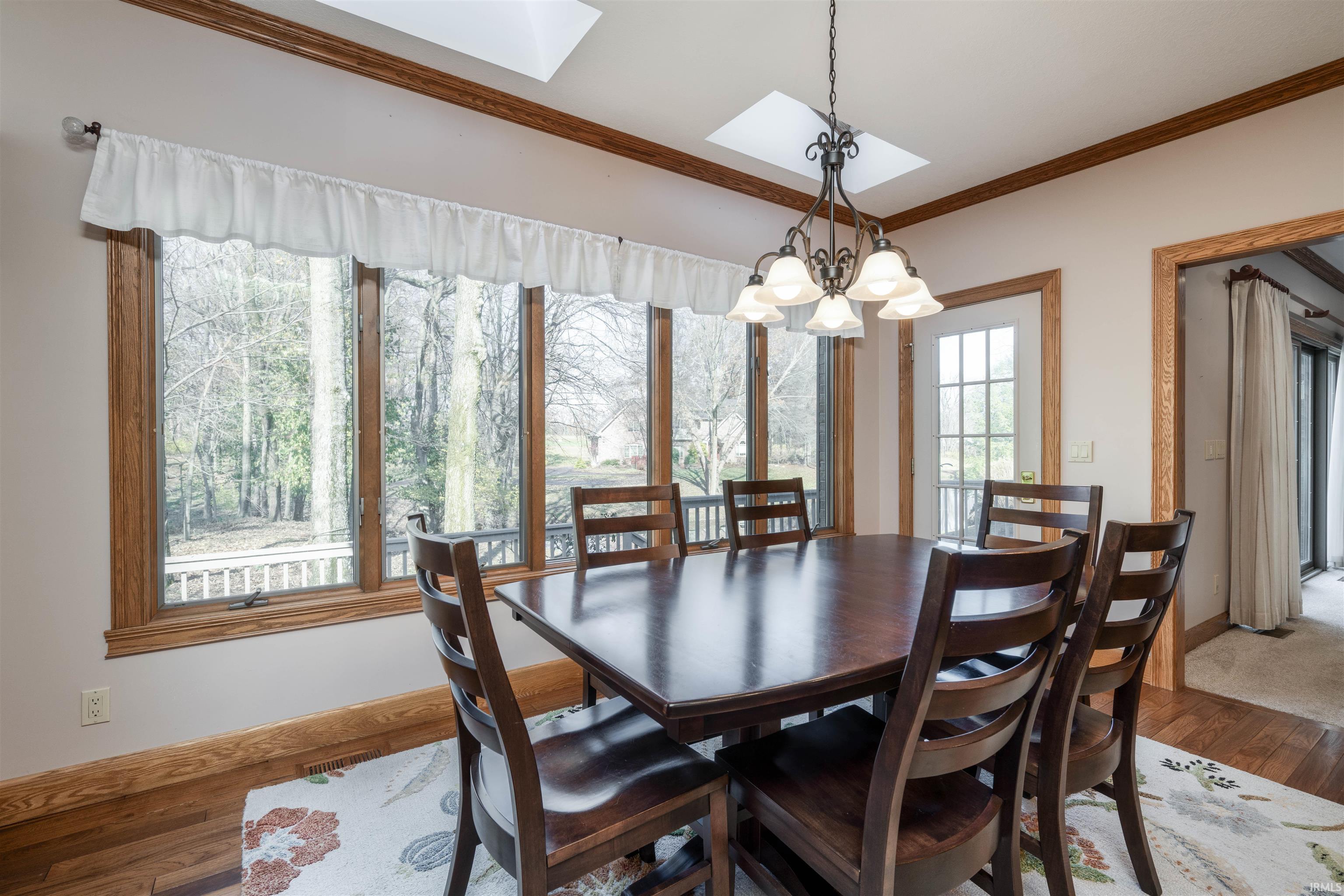 1215 N Mulberry Lane