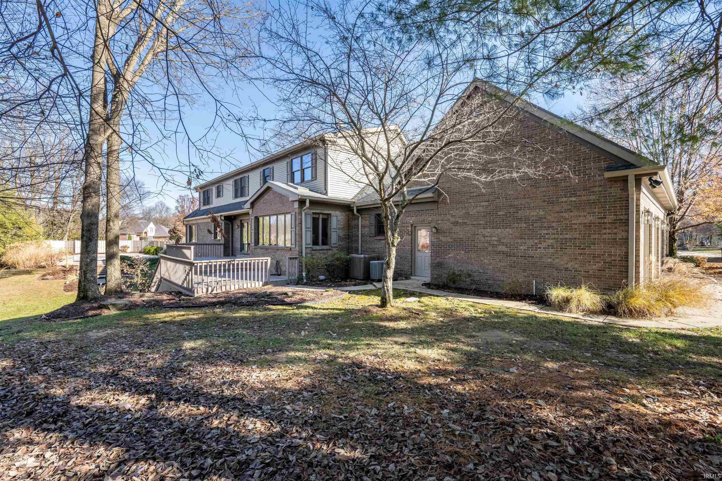 1215 N Mulberry Lane