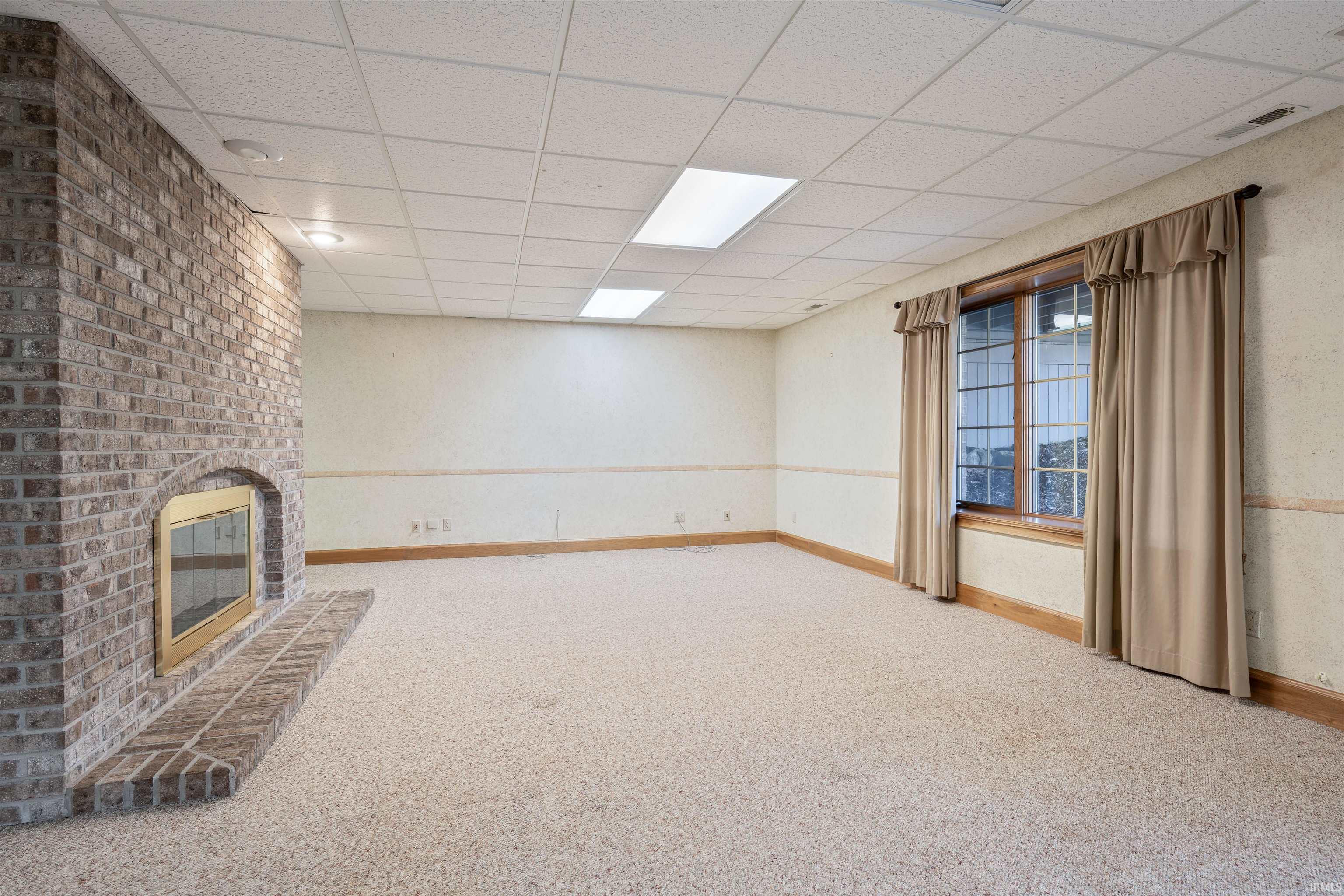 1215 N Mulberry Lane