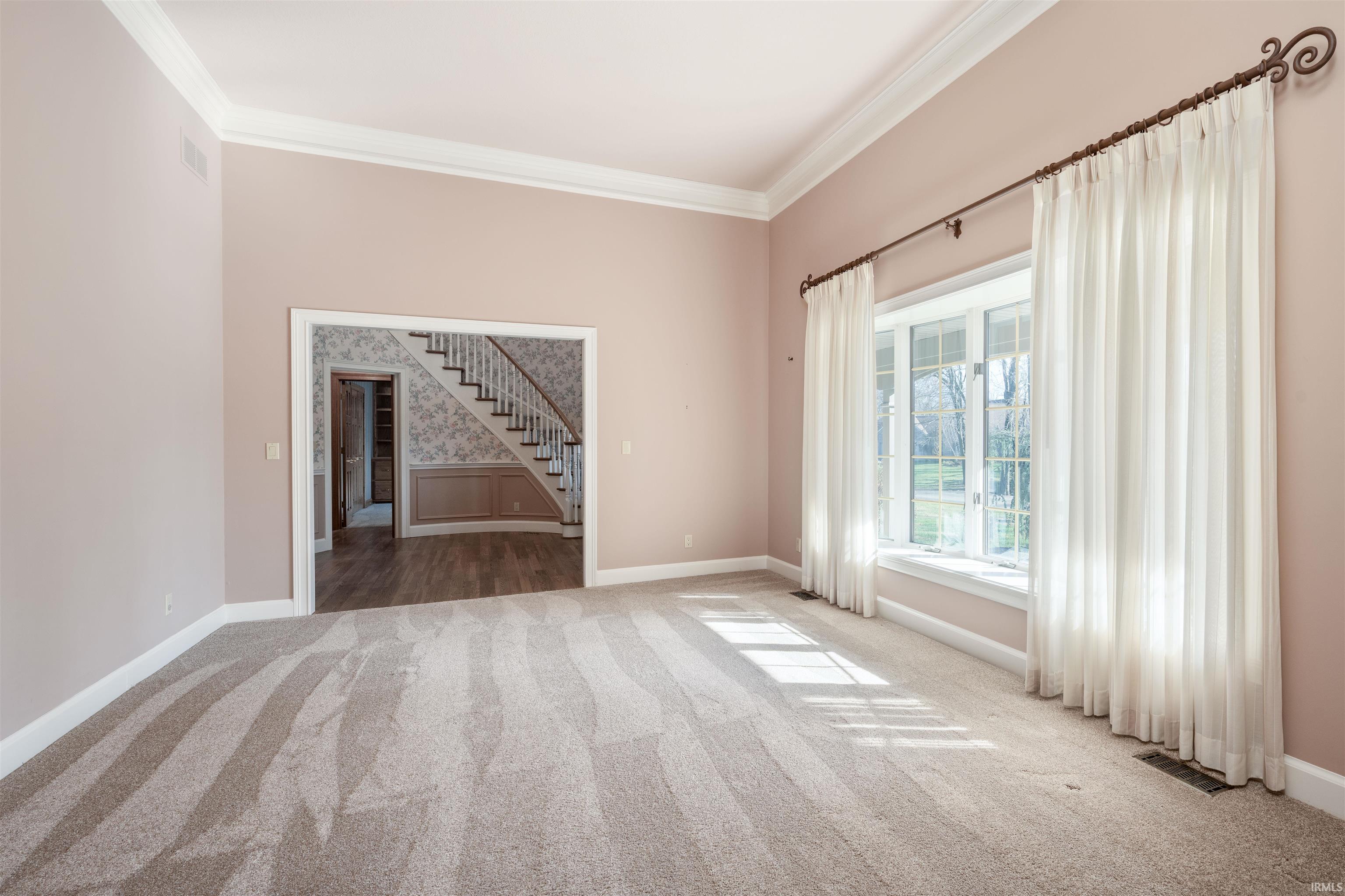 1215 N Mulberry Lane