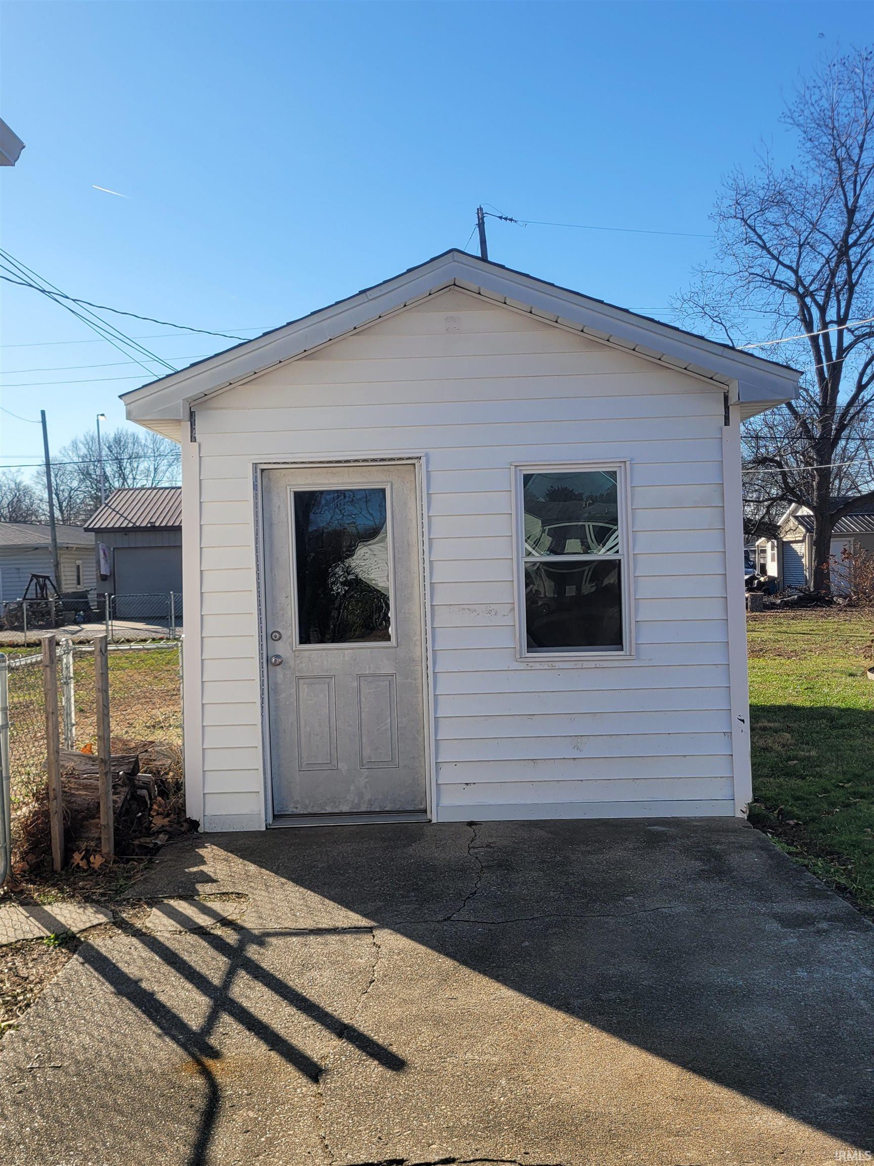 1547 E Locust Street