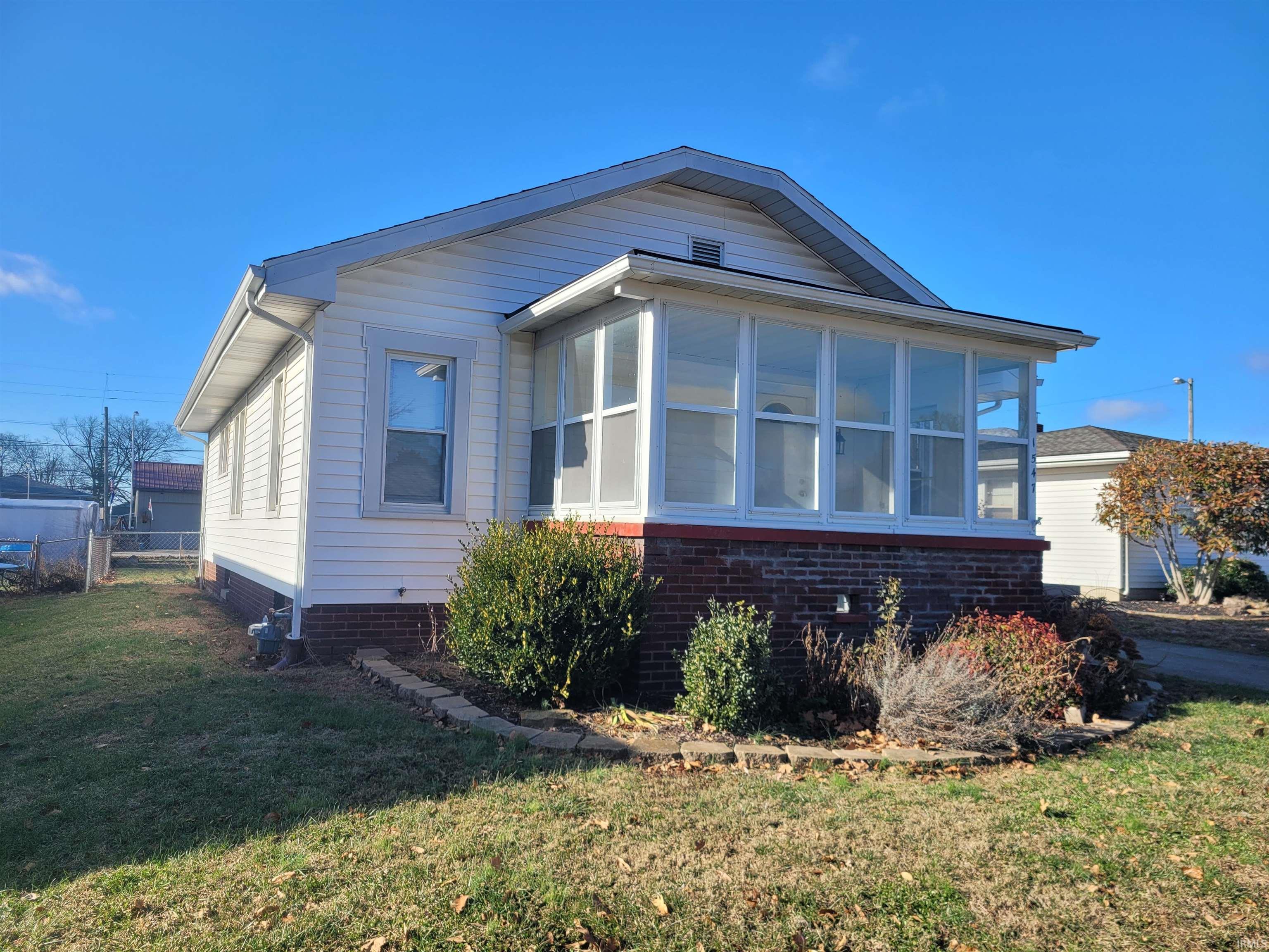 1547 E Locust Street