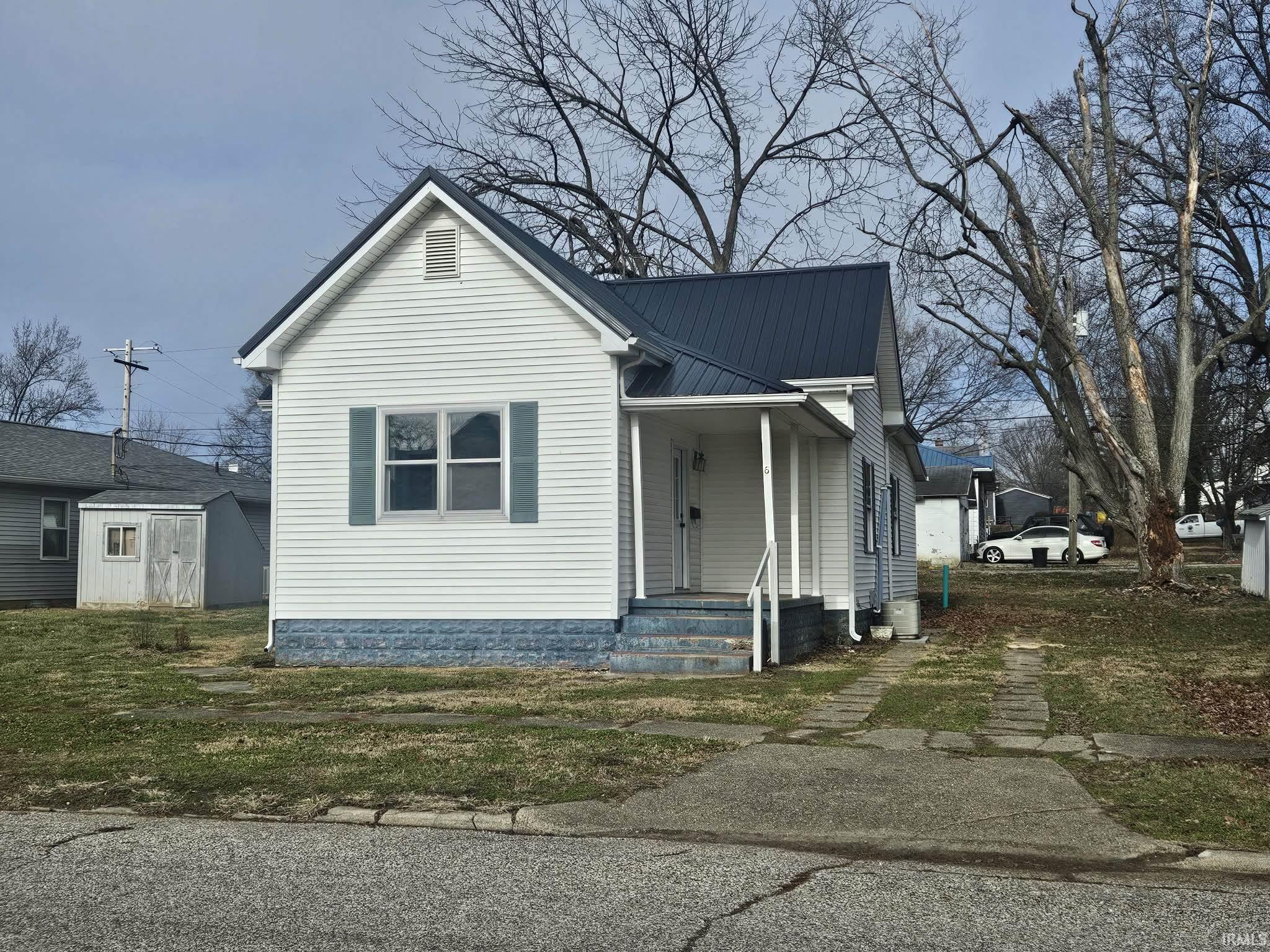 6 E Pearl Street