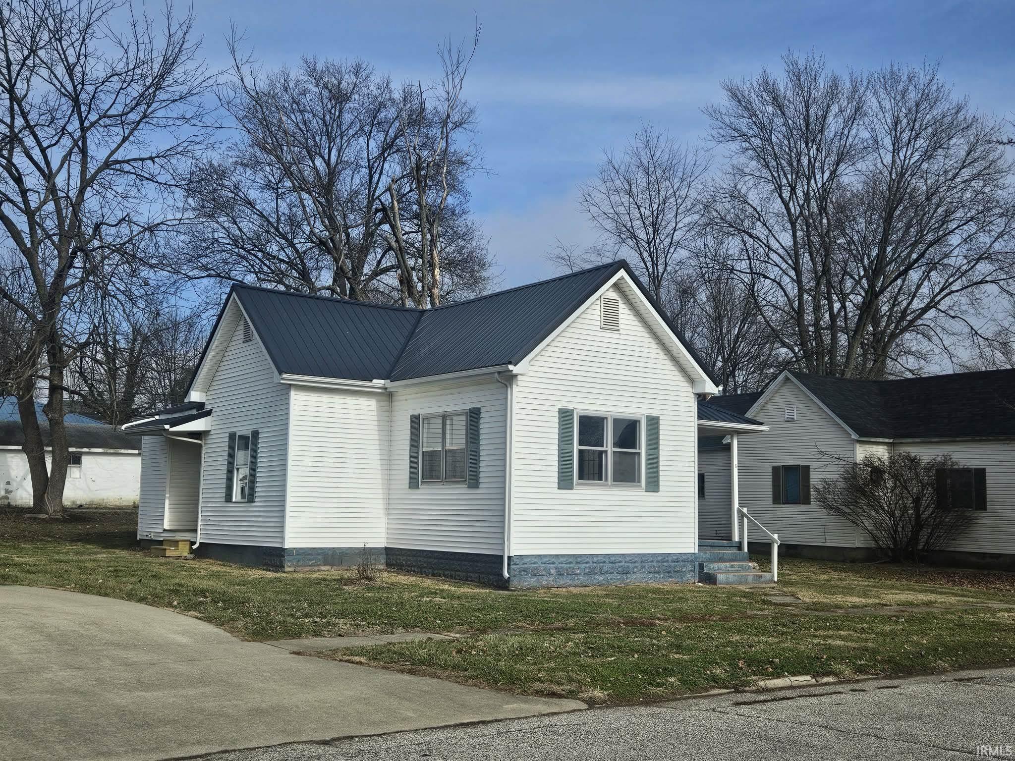 6 E Pearl Street
