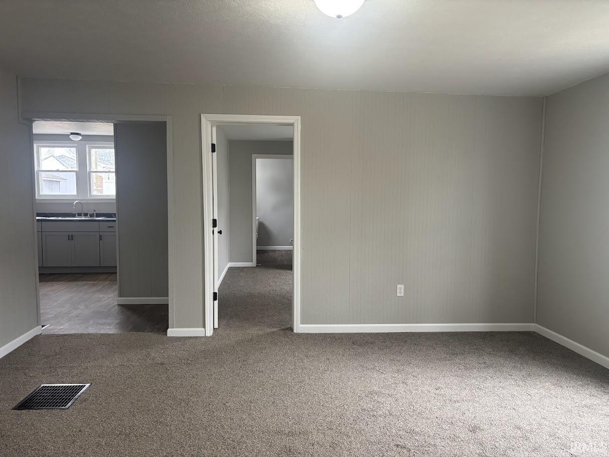 6 E Pearl Street