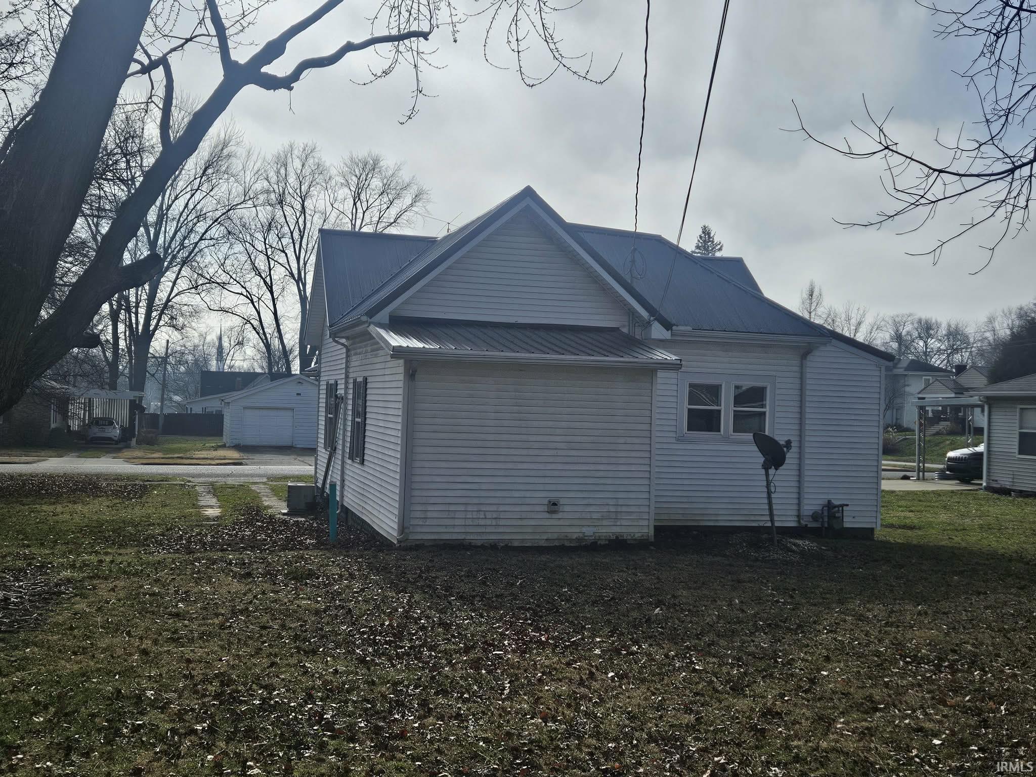 6 E Pearl Street