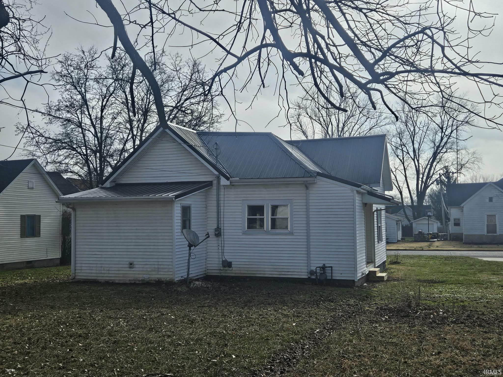6 E Pearl Street
