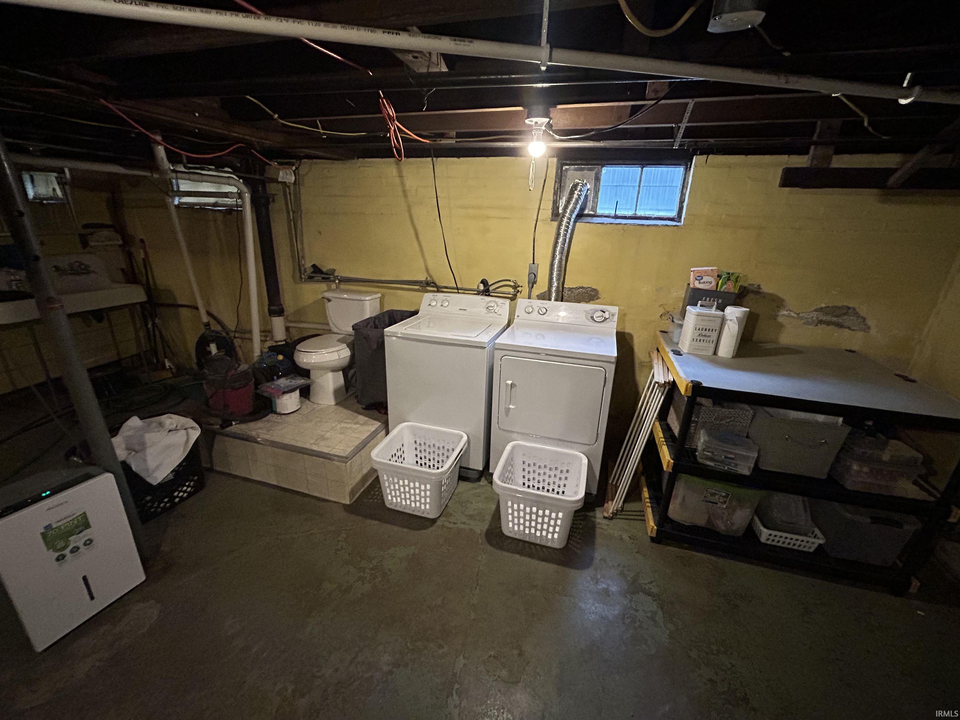 1172 E Locust Street