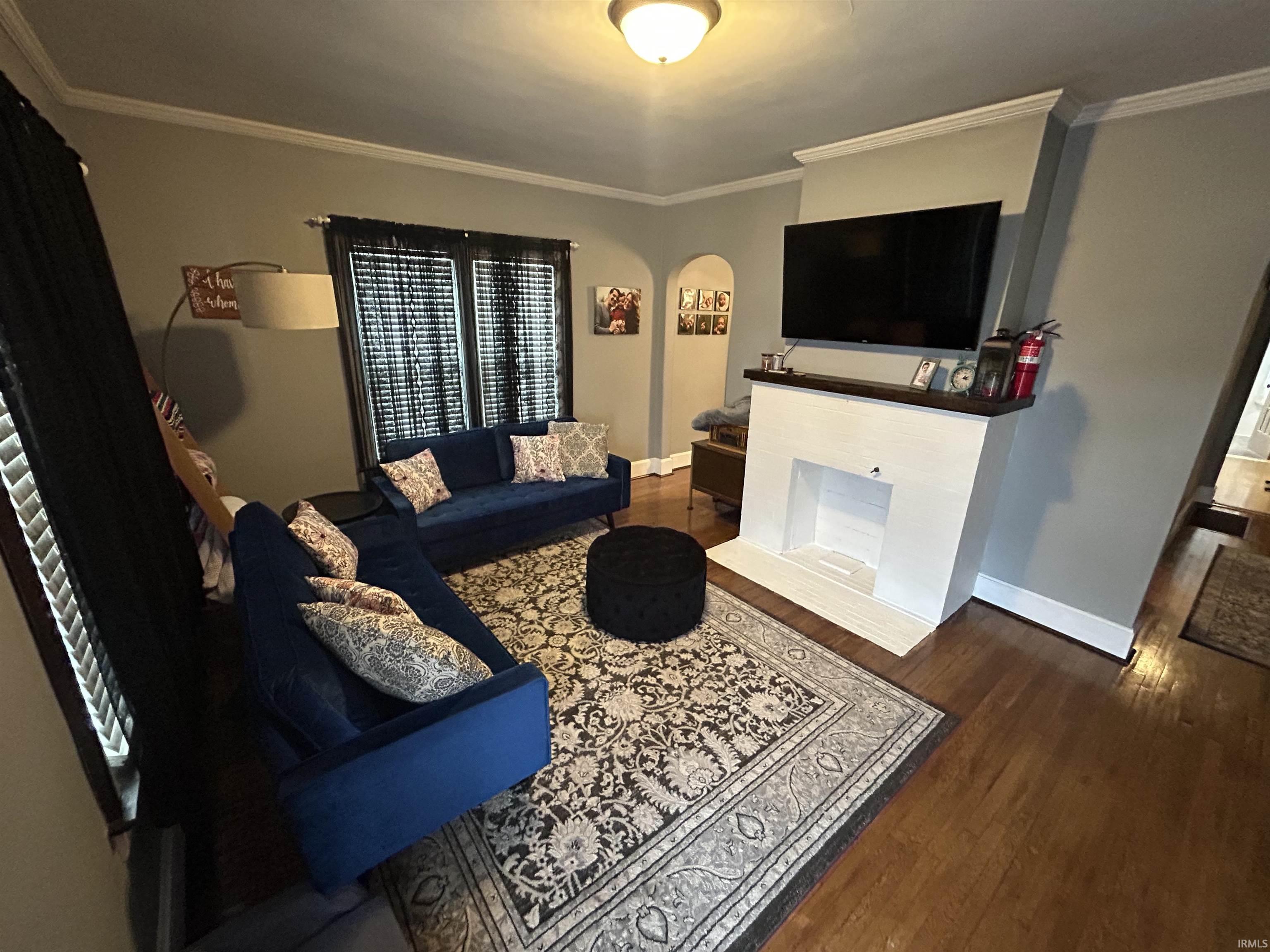 1172 E Locust Street