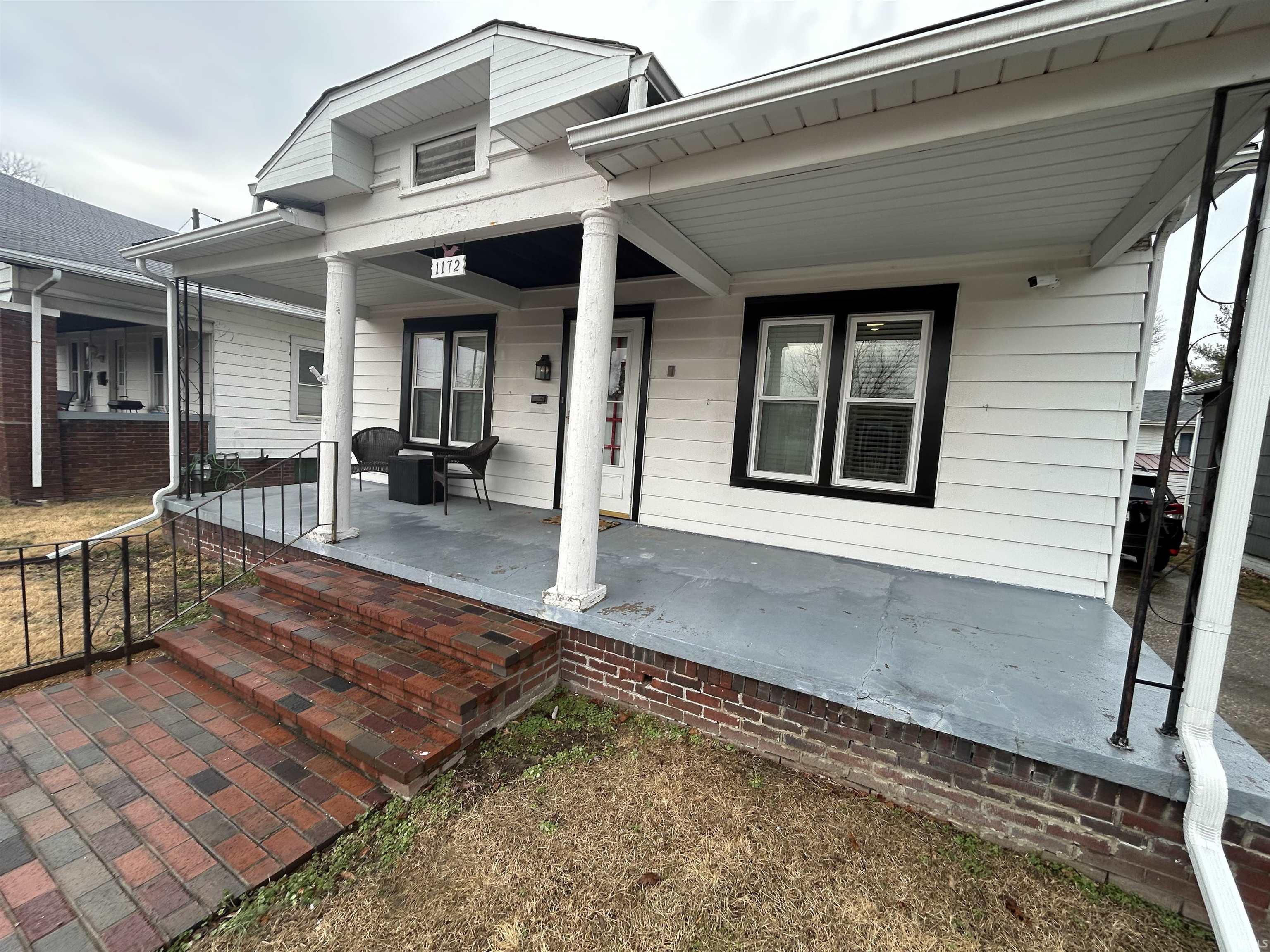 1172 E Locust Street