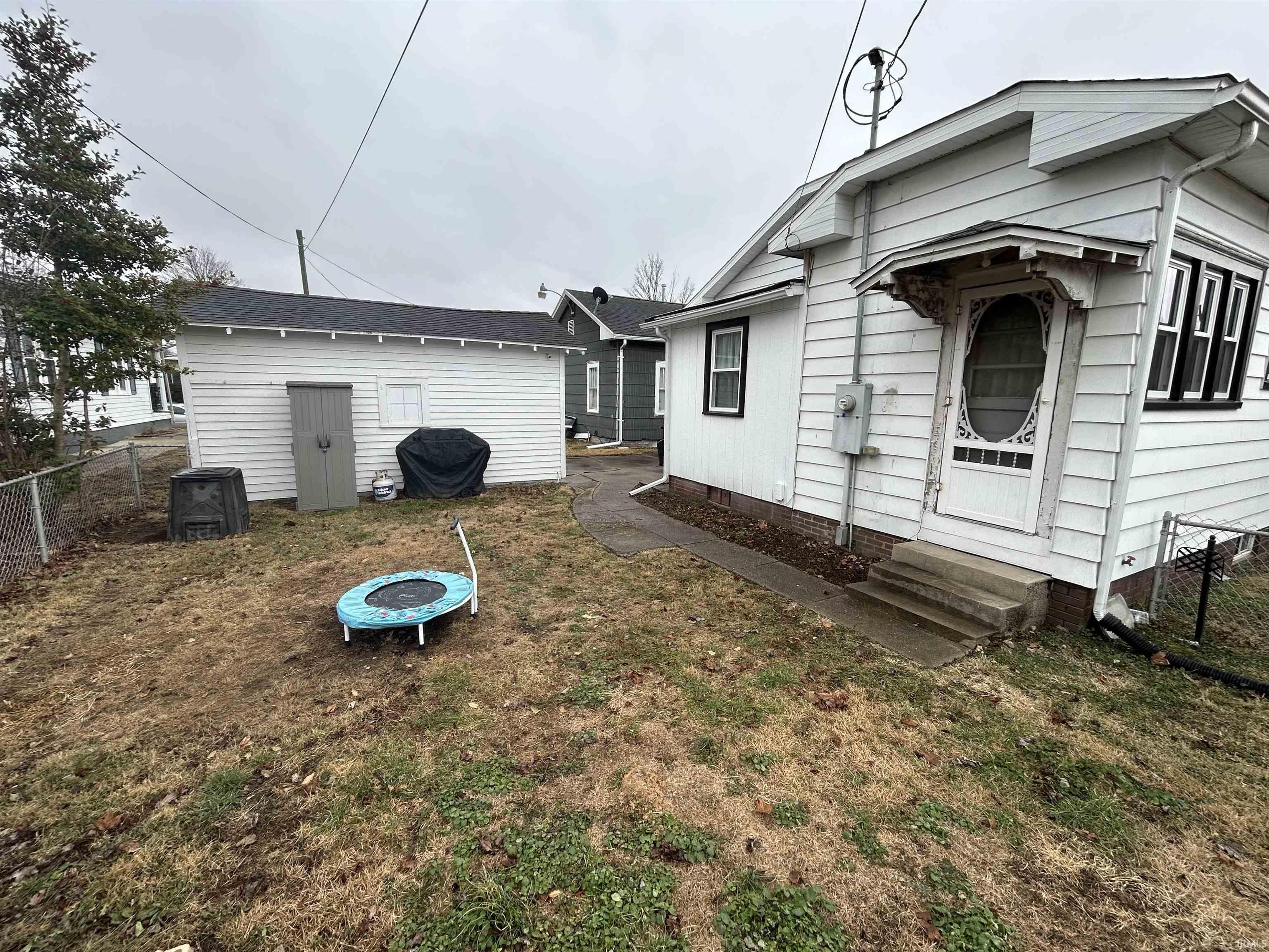 1172 E Locust Street