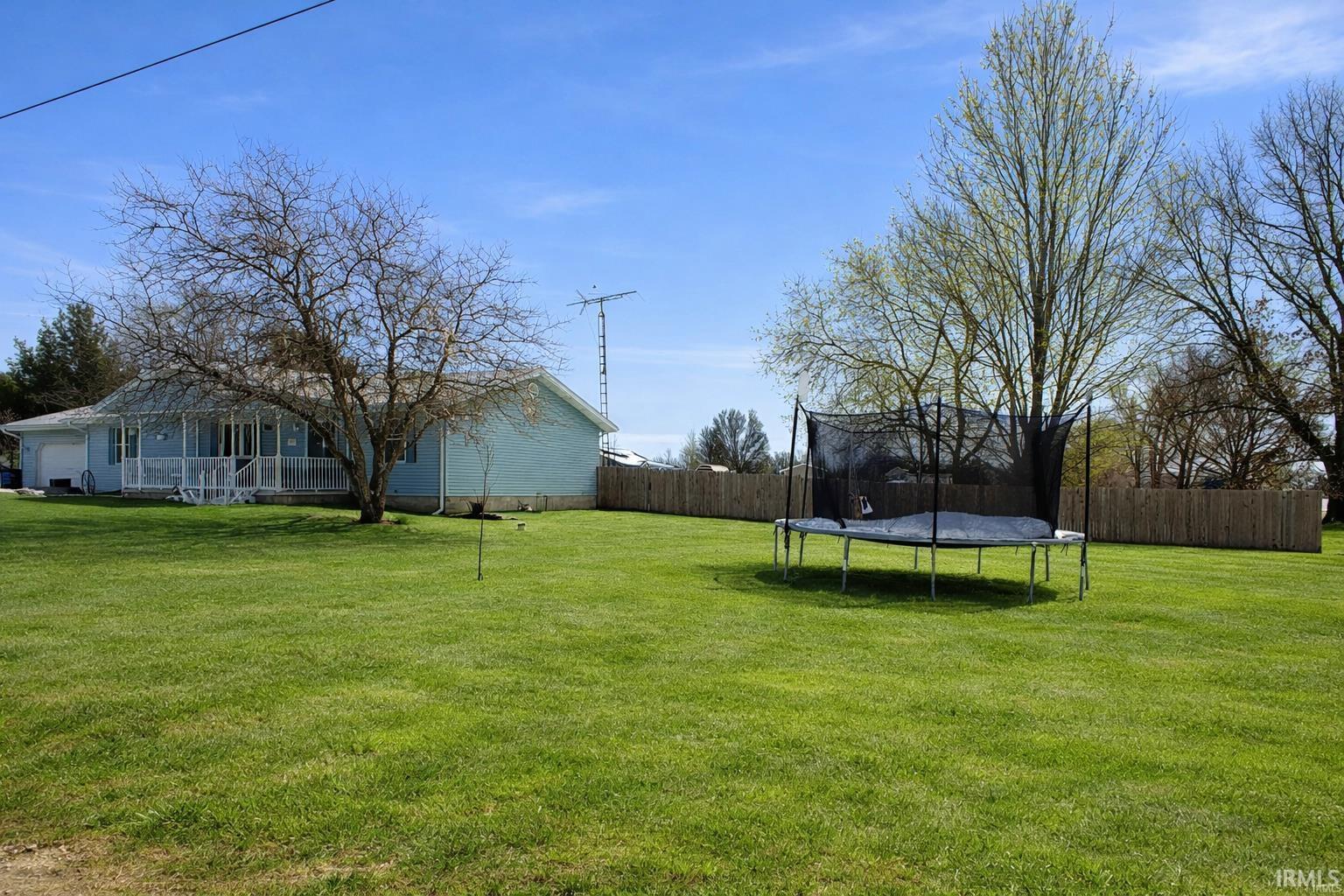 245 E Schlomer Road