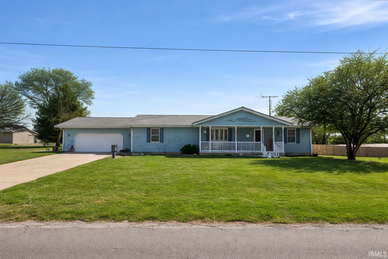 245 E Schlomer Road
