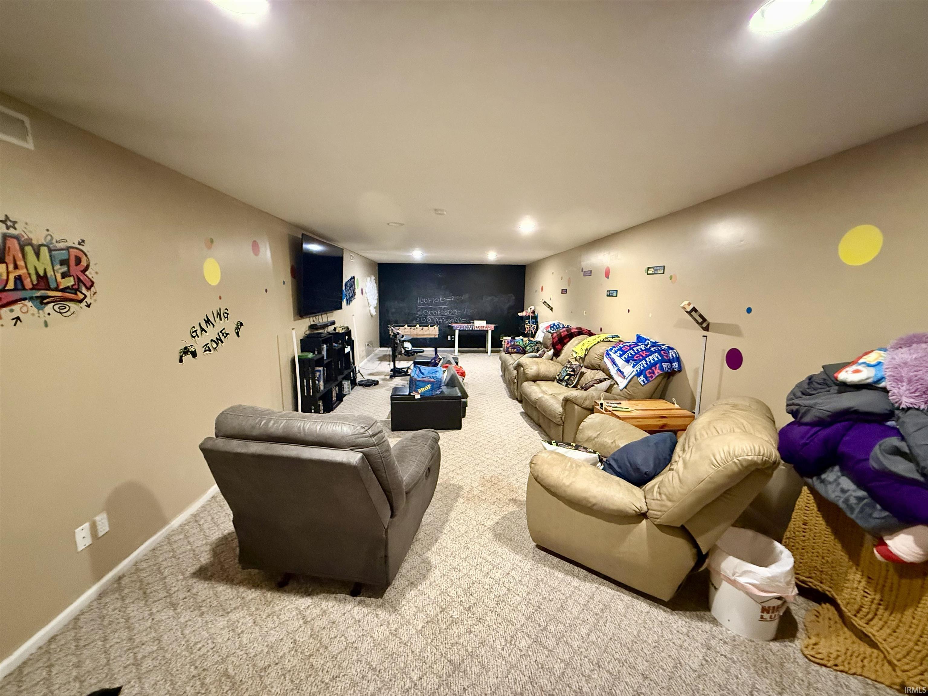 245 E Schlomer Road