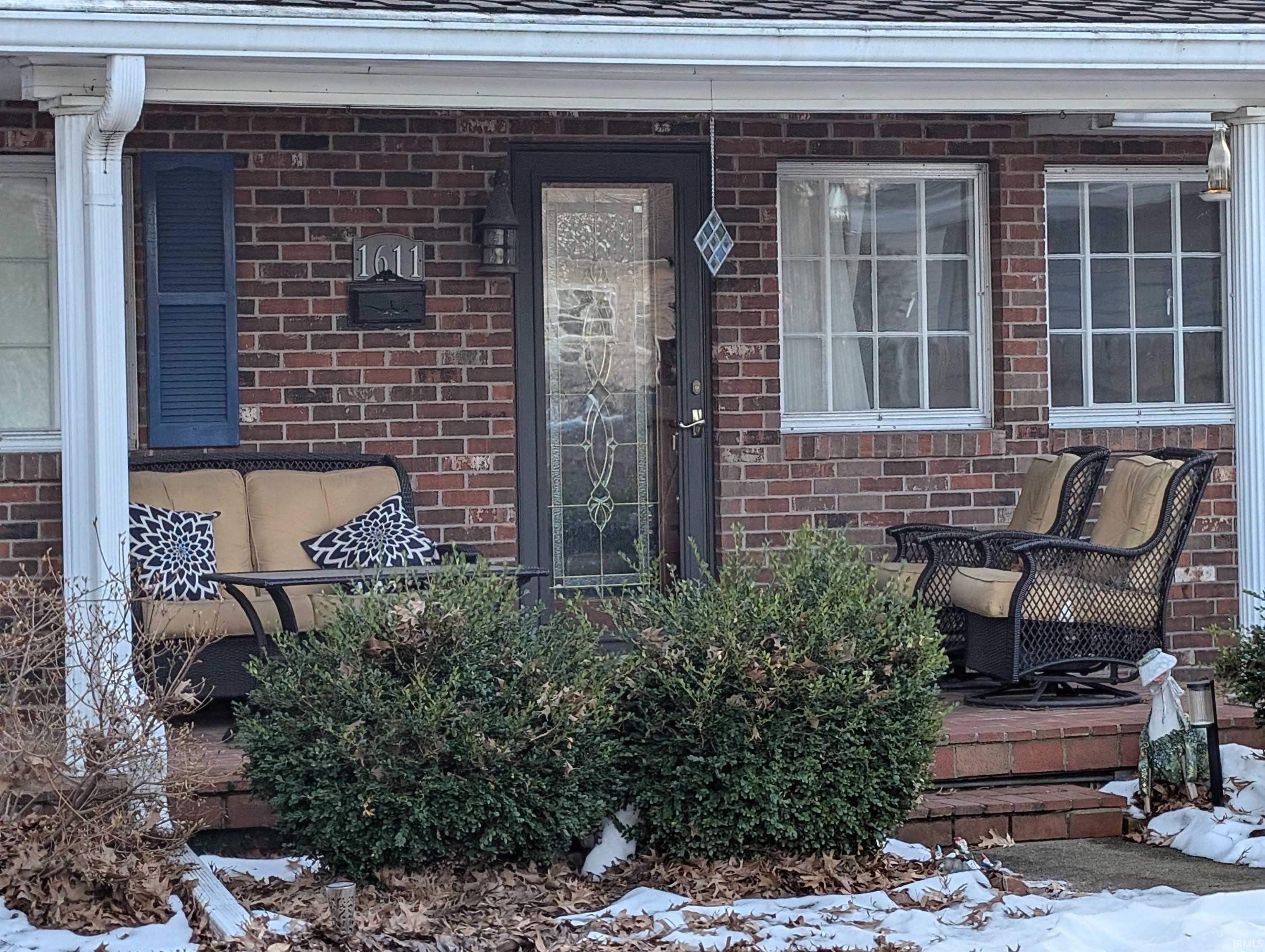 1611 Burnett Lane