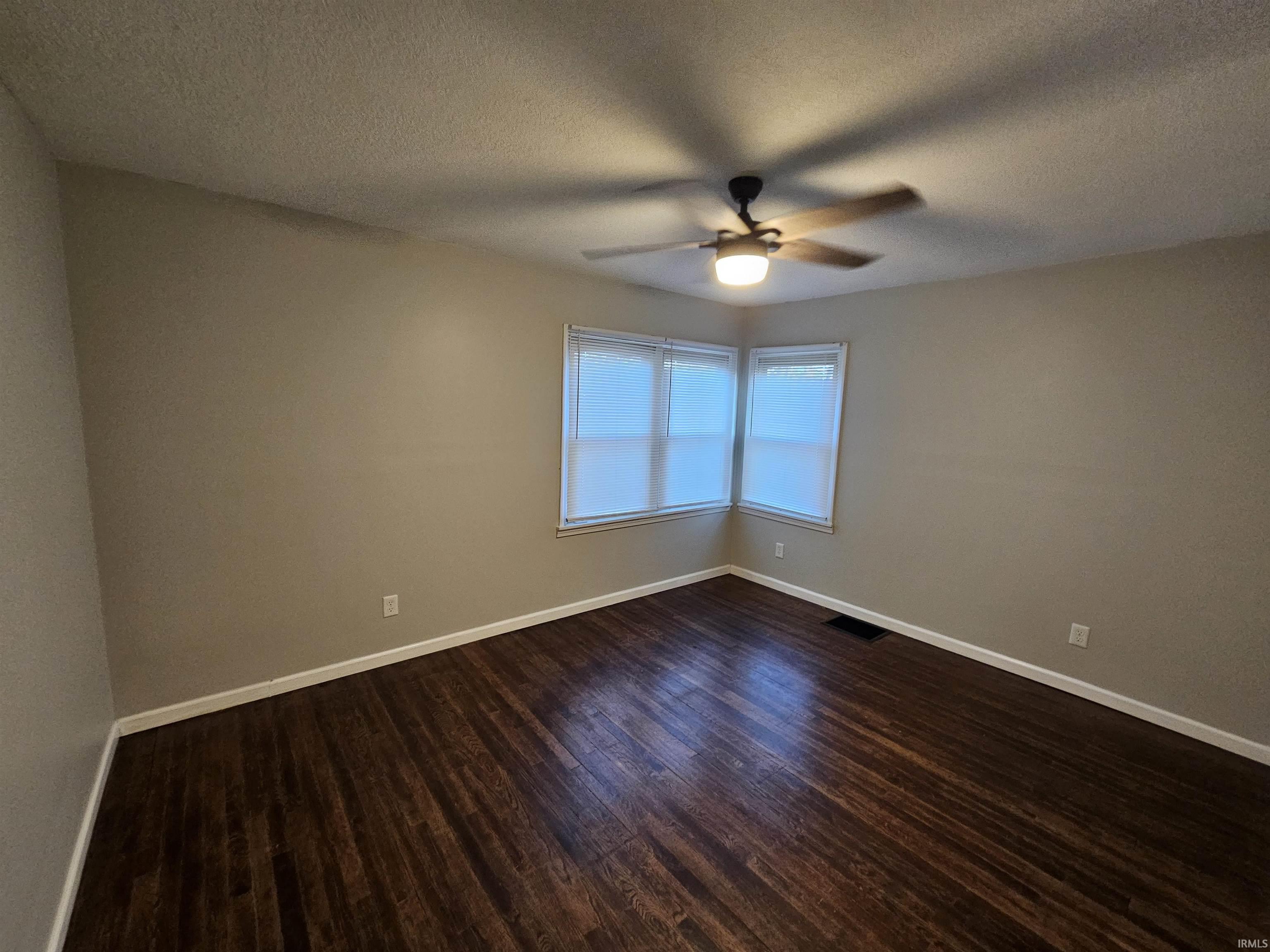 2333 E Navaho Drive