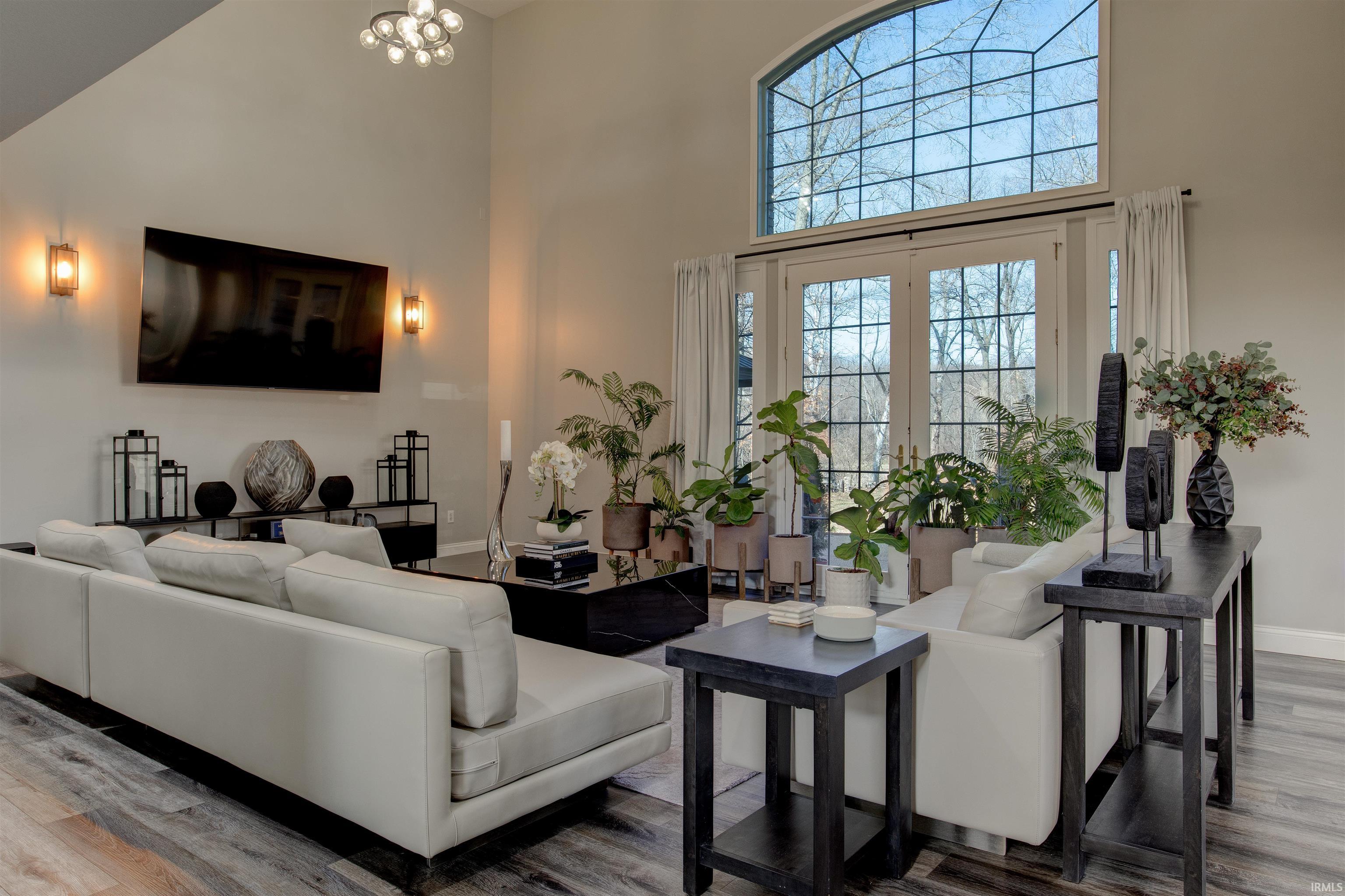 3406 E Douglas Drive