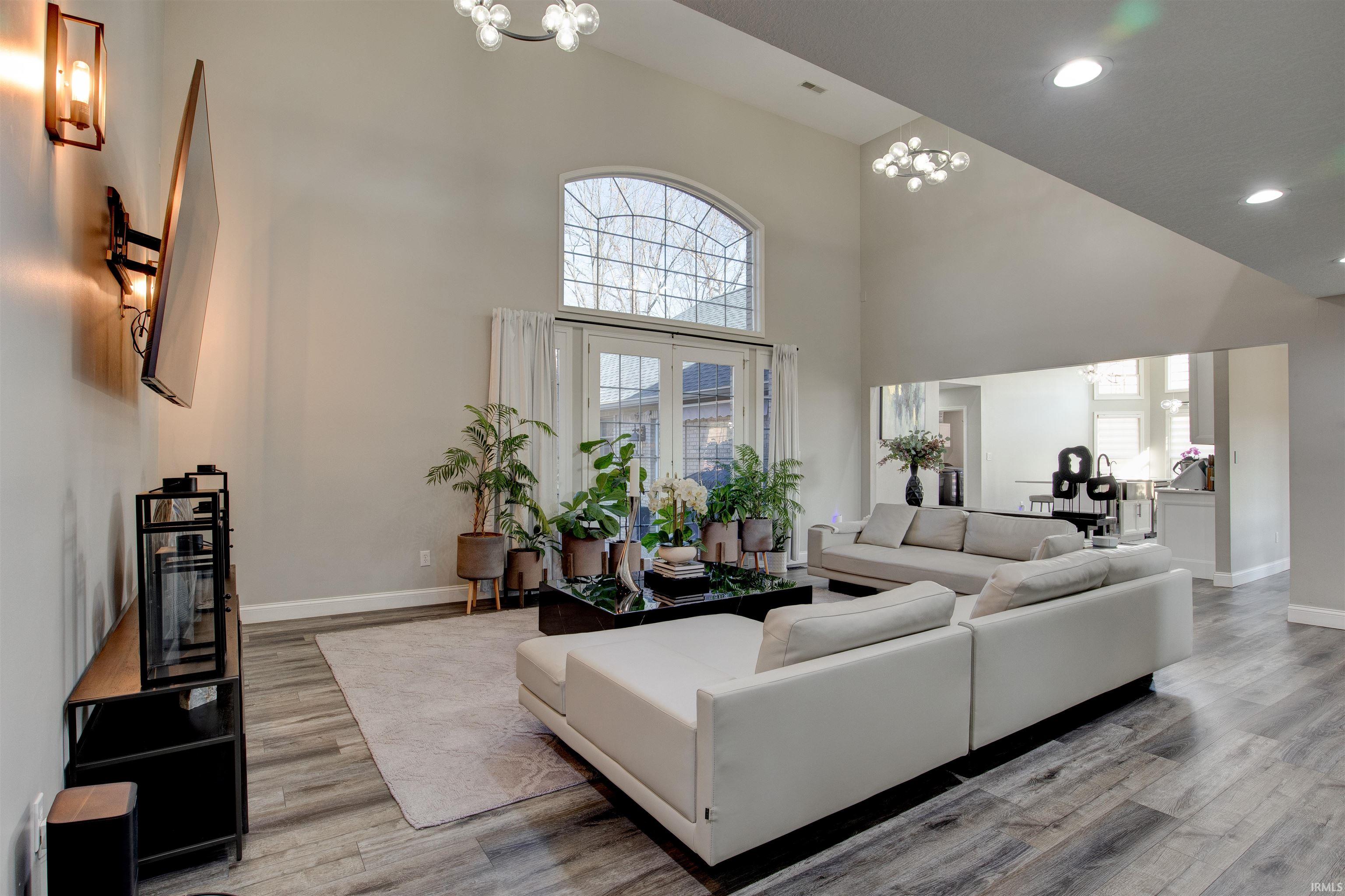 3406 E Douglas Drive