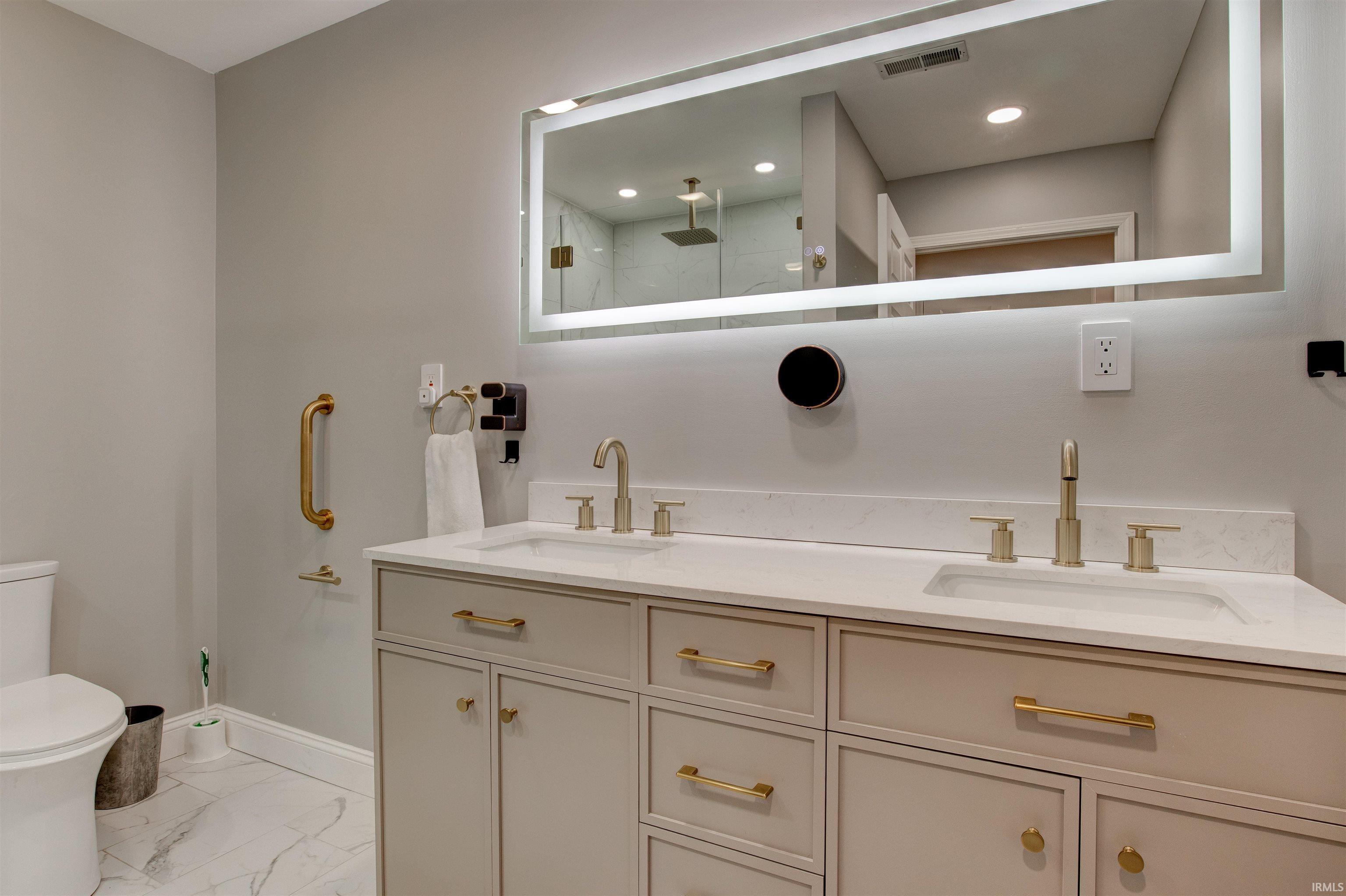 3406 E Douglas Drive