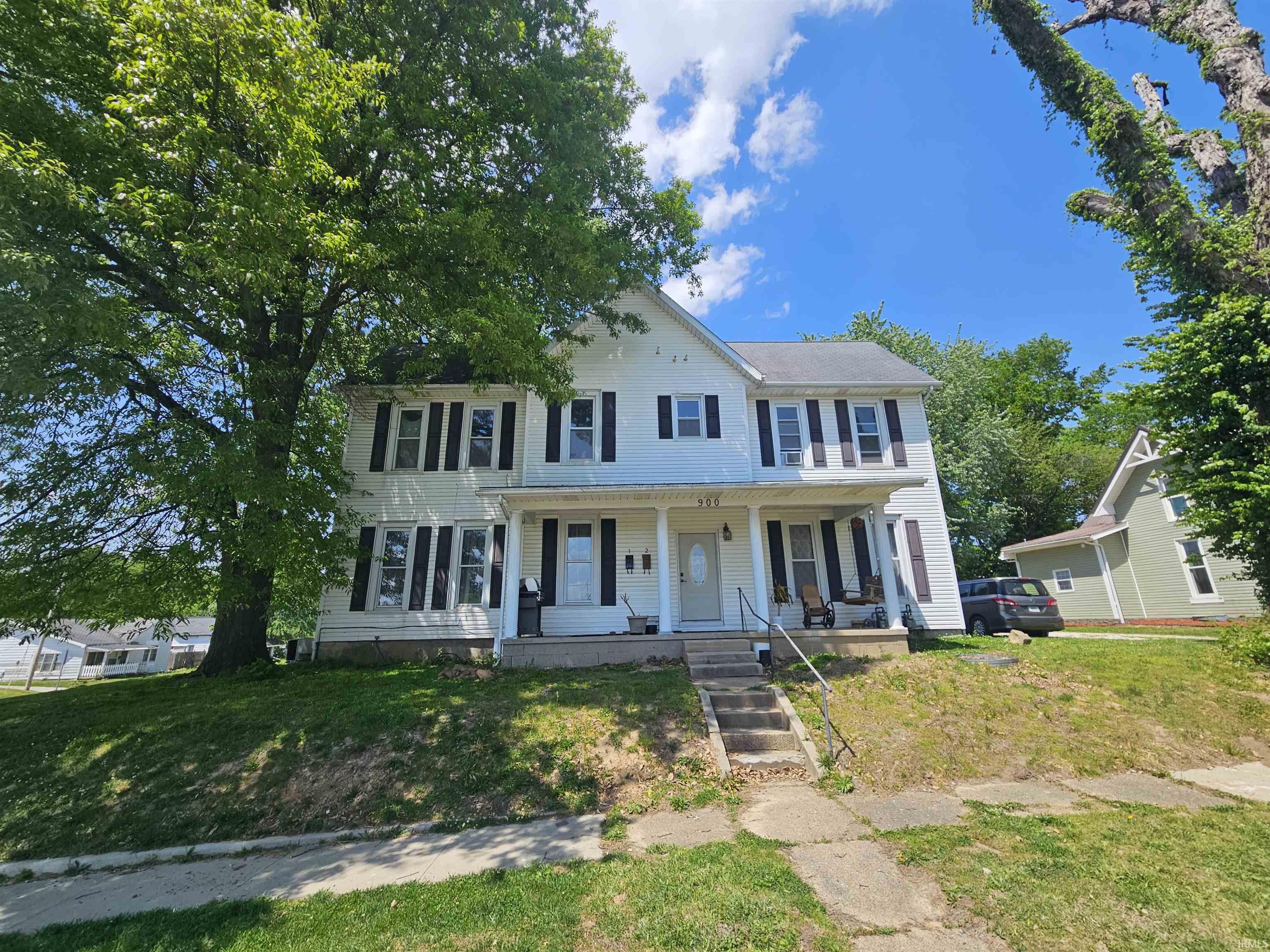 900 E Cherry Street