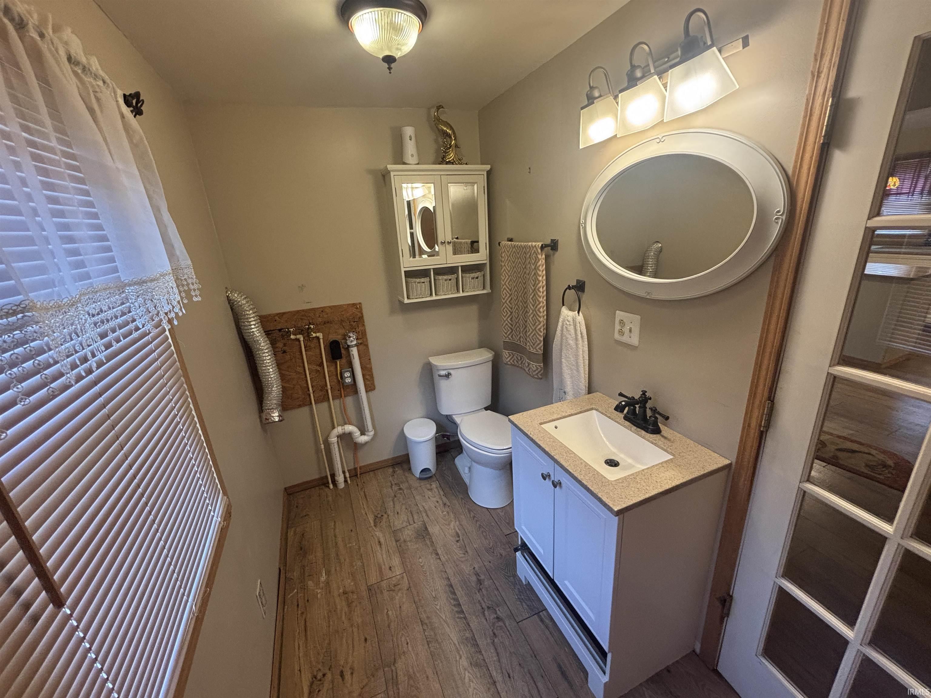 100 E 16th Street