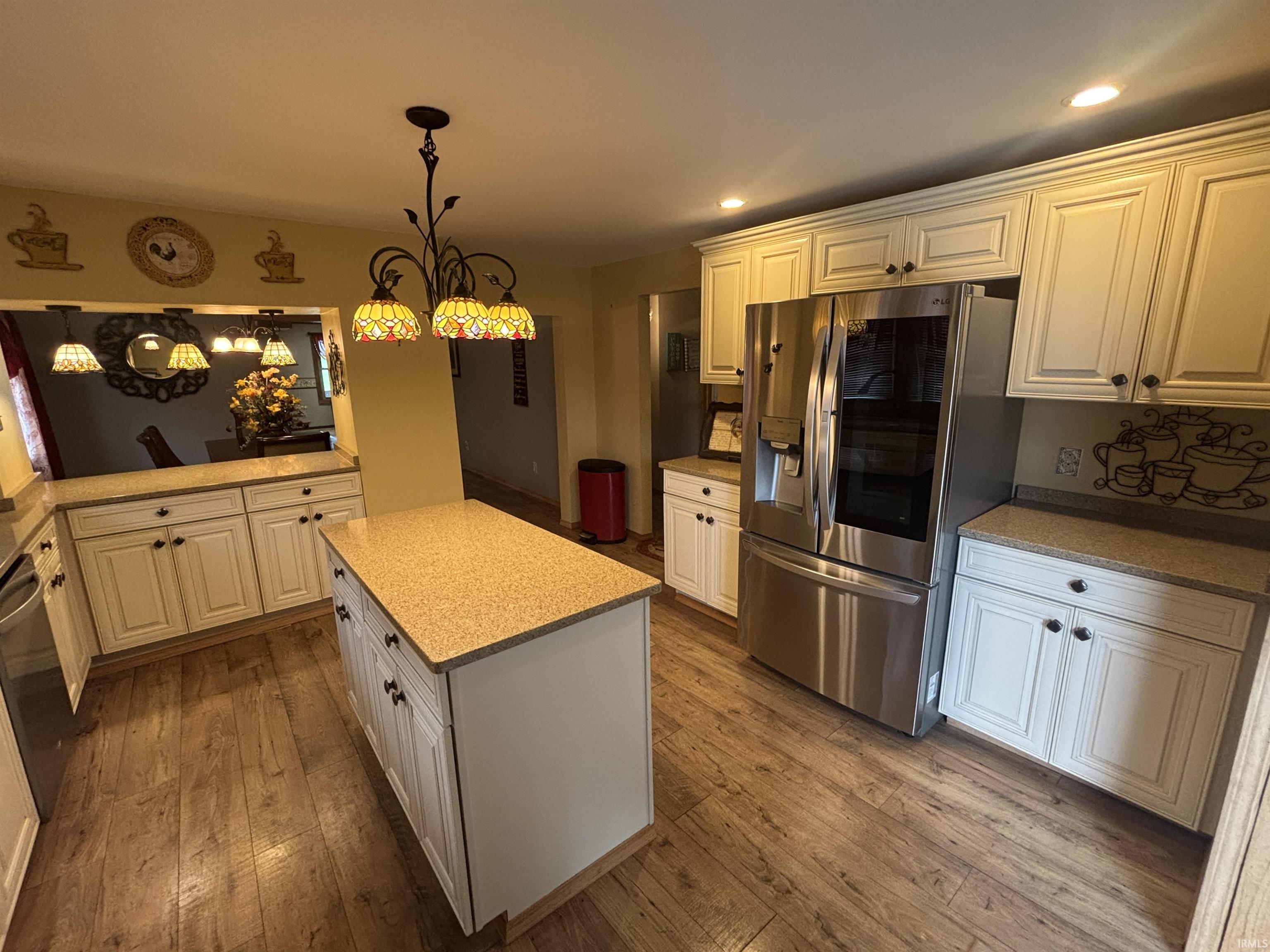 100 E 16th Street