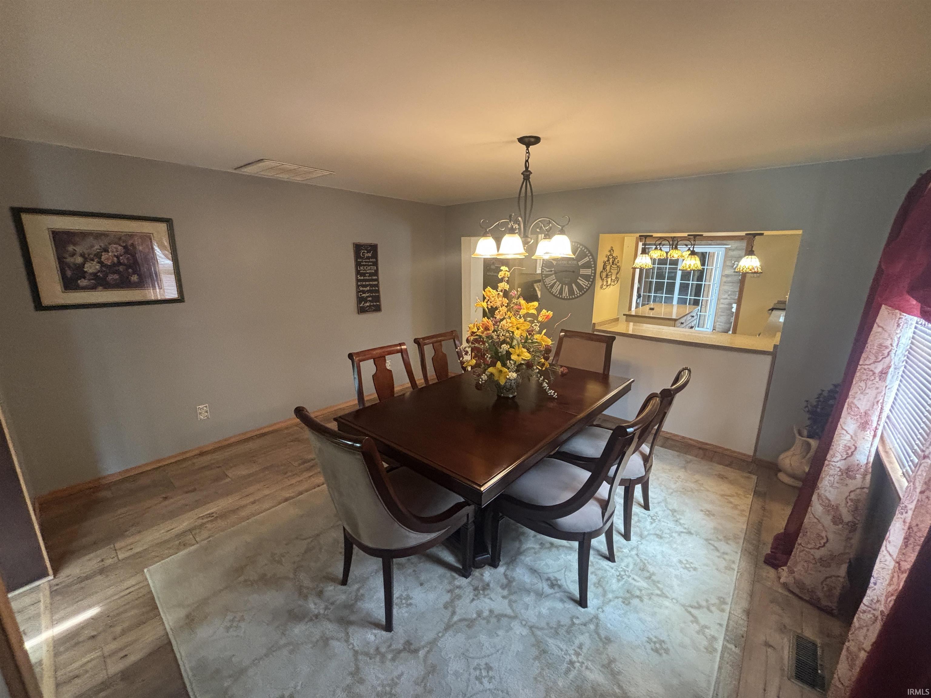 100 E 16th Street