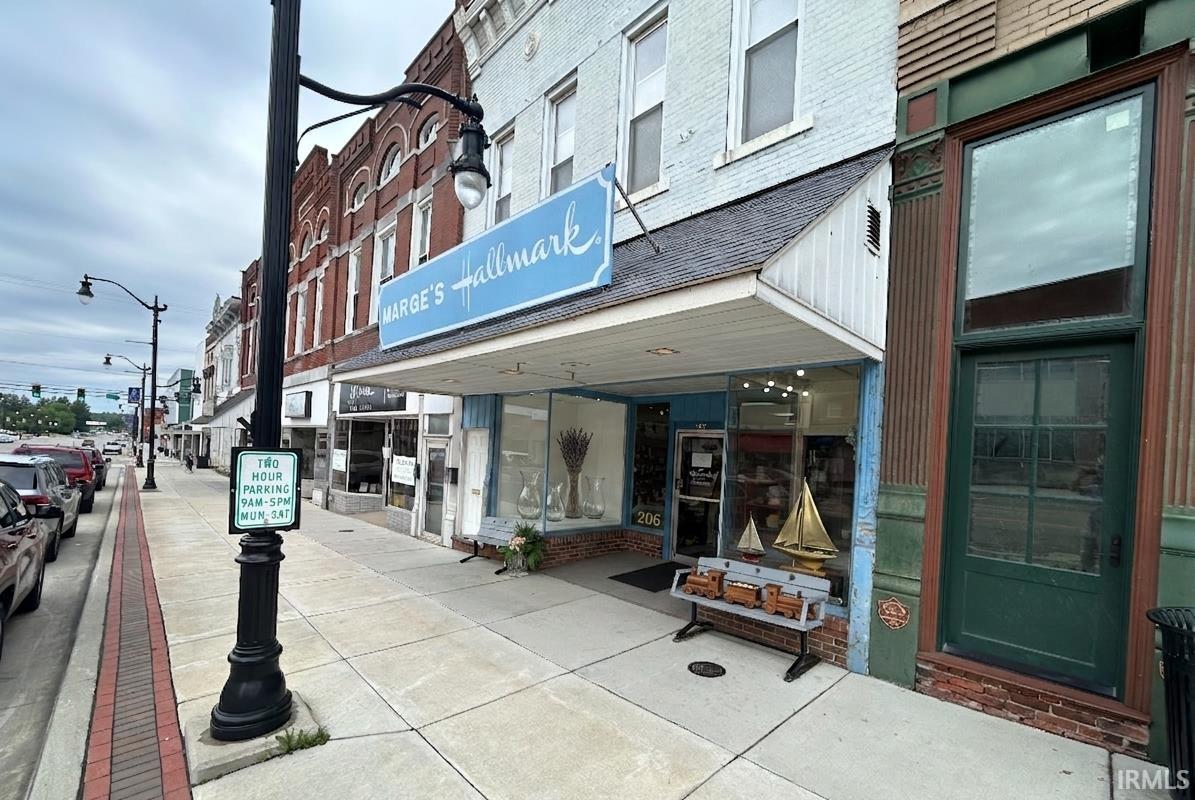 716 E Main Street