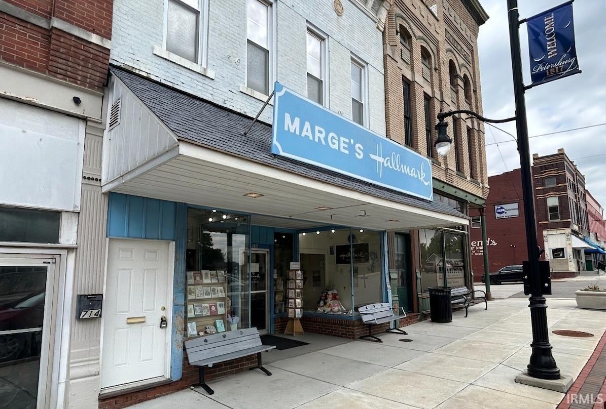 716 E Main Street