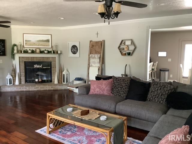 1931 S Sievers Road