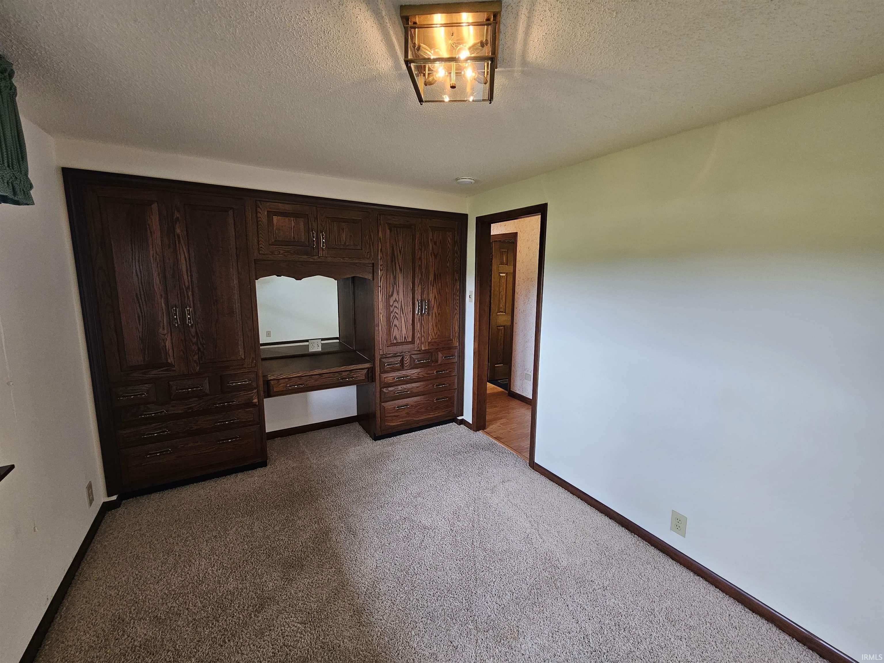 1346 S 6th Street Road
