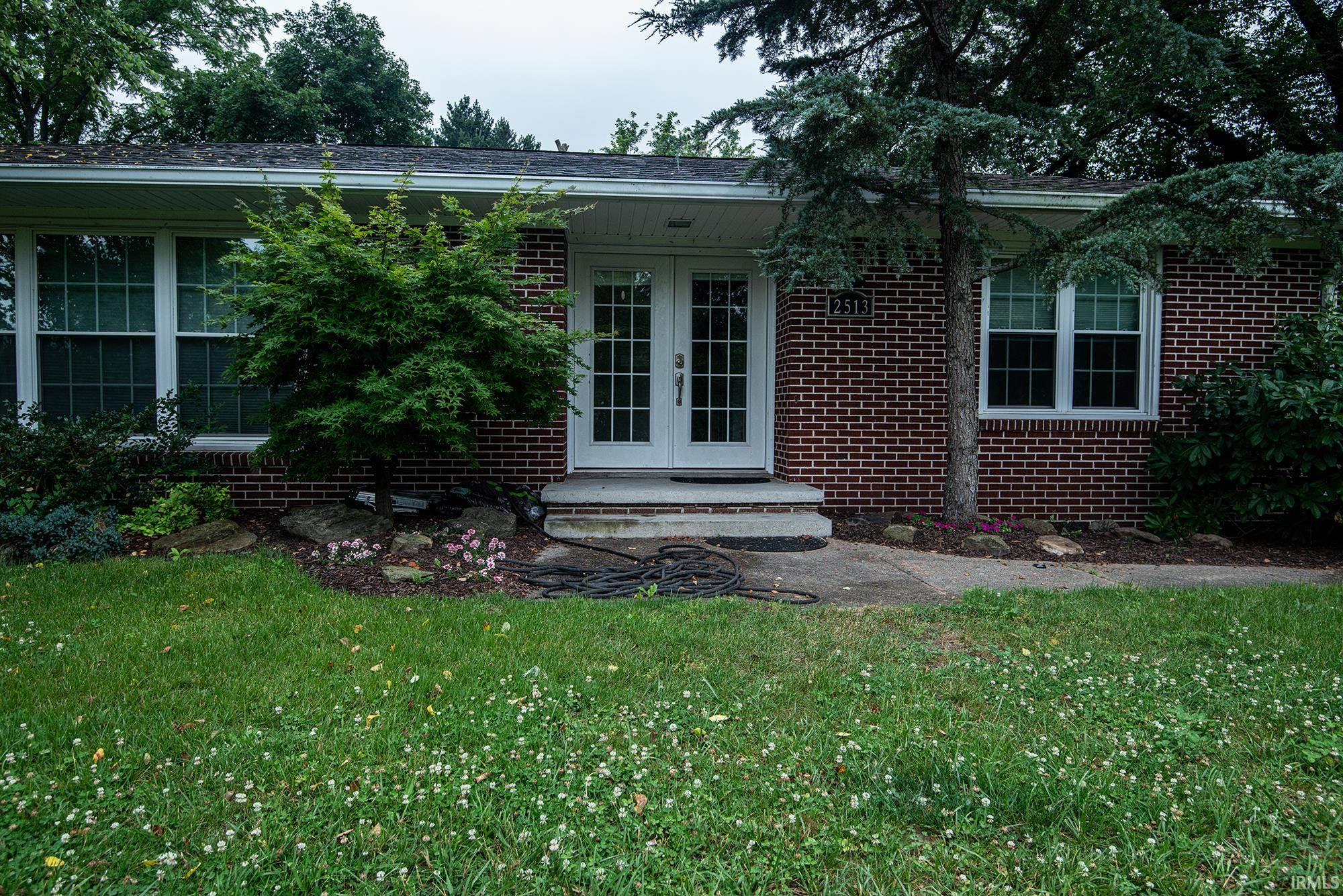 2513 E St Rd 61