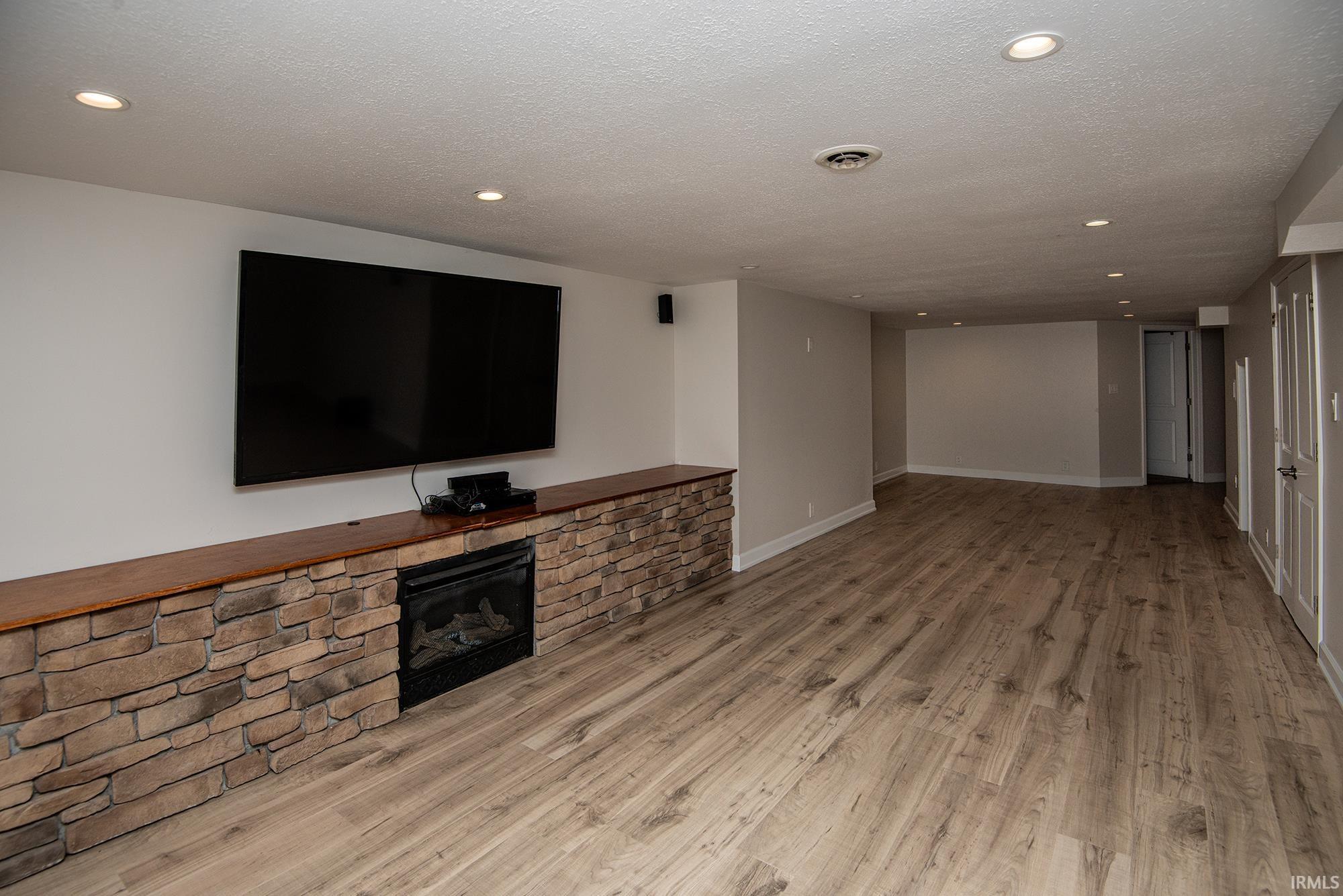 2513 E St Rd 61