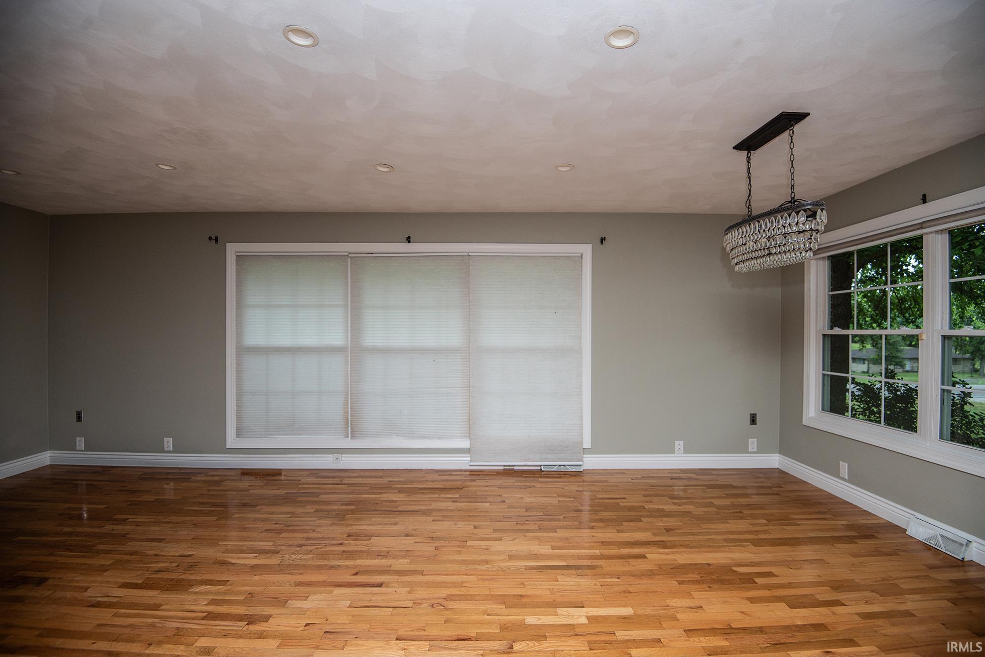 2513 E St Rd 61