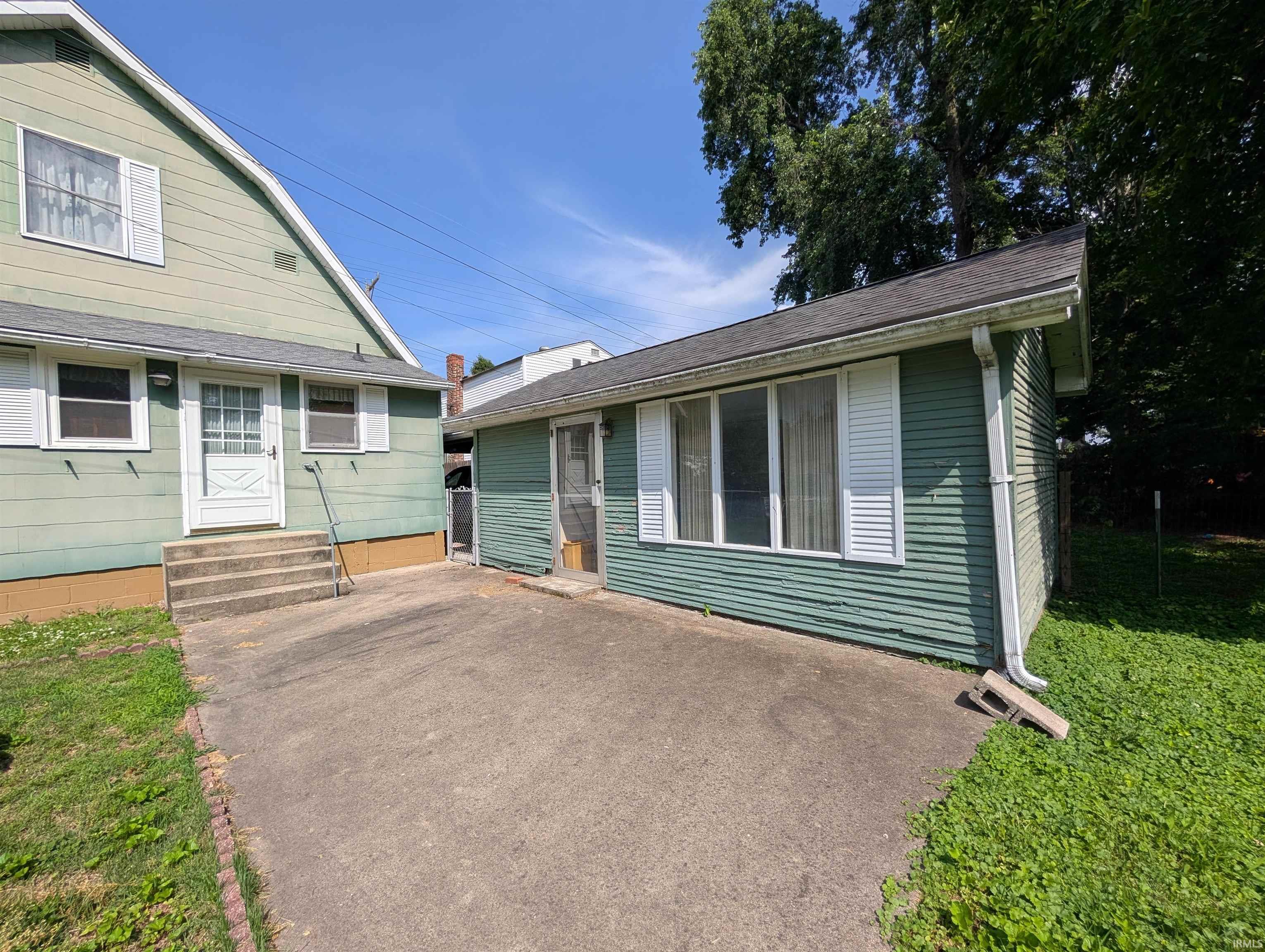 915 Prairie Street