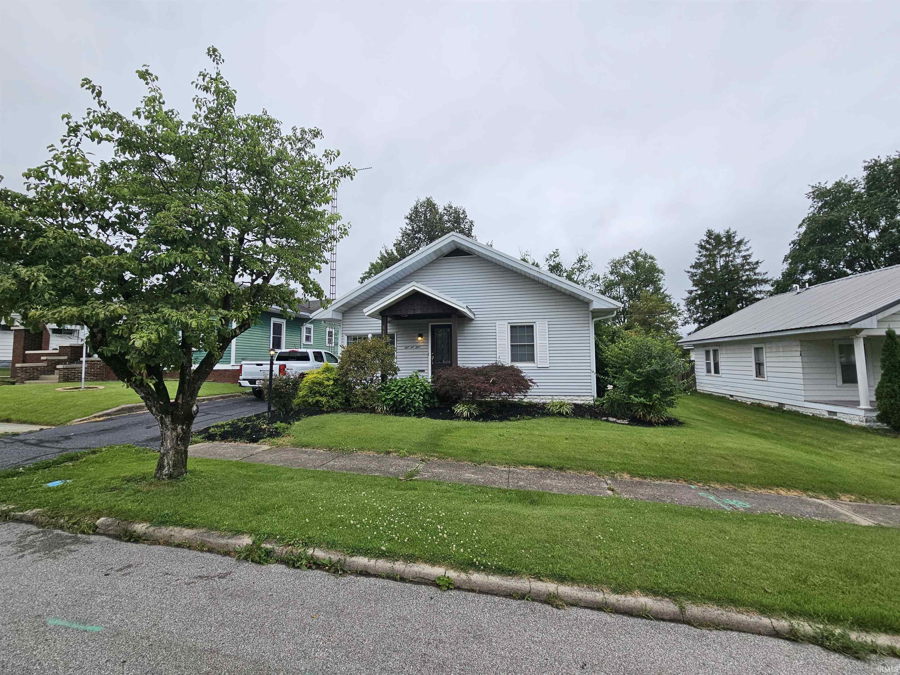 813 W 4th Street