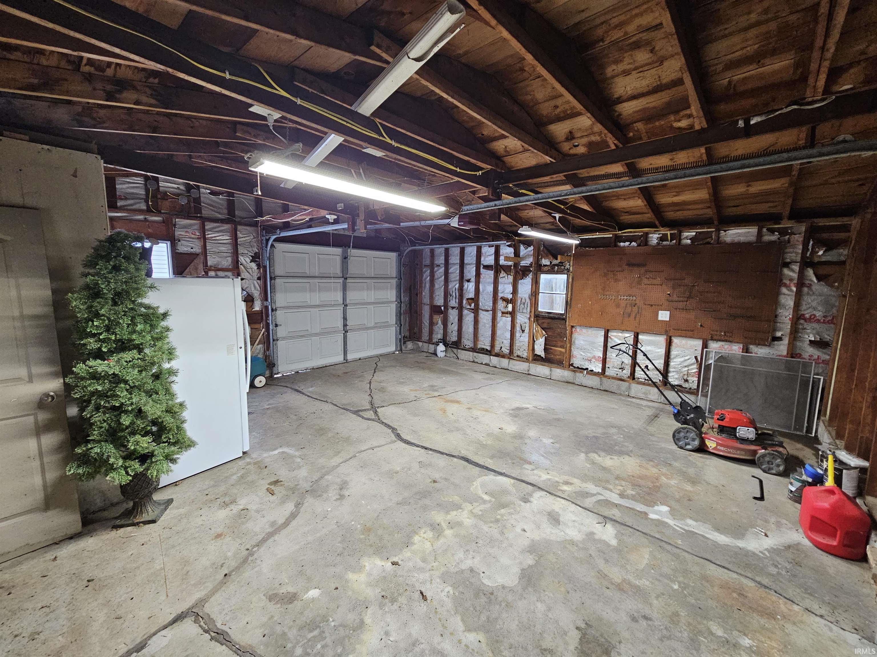 813 W 4th Street