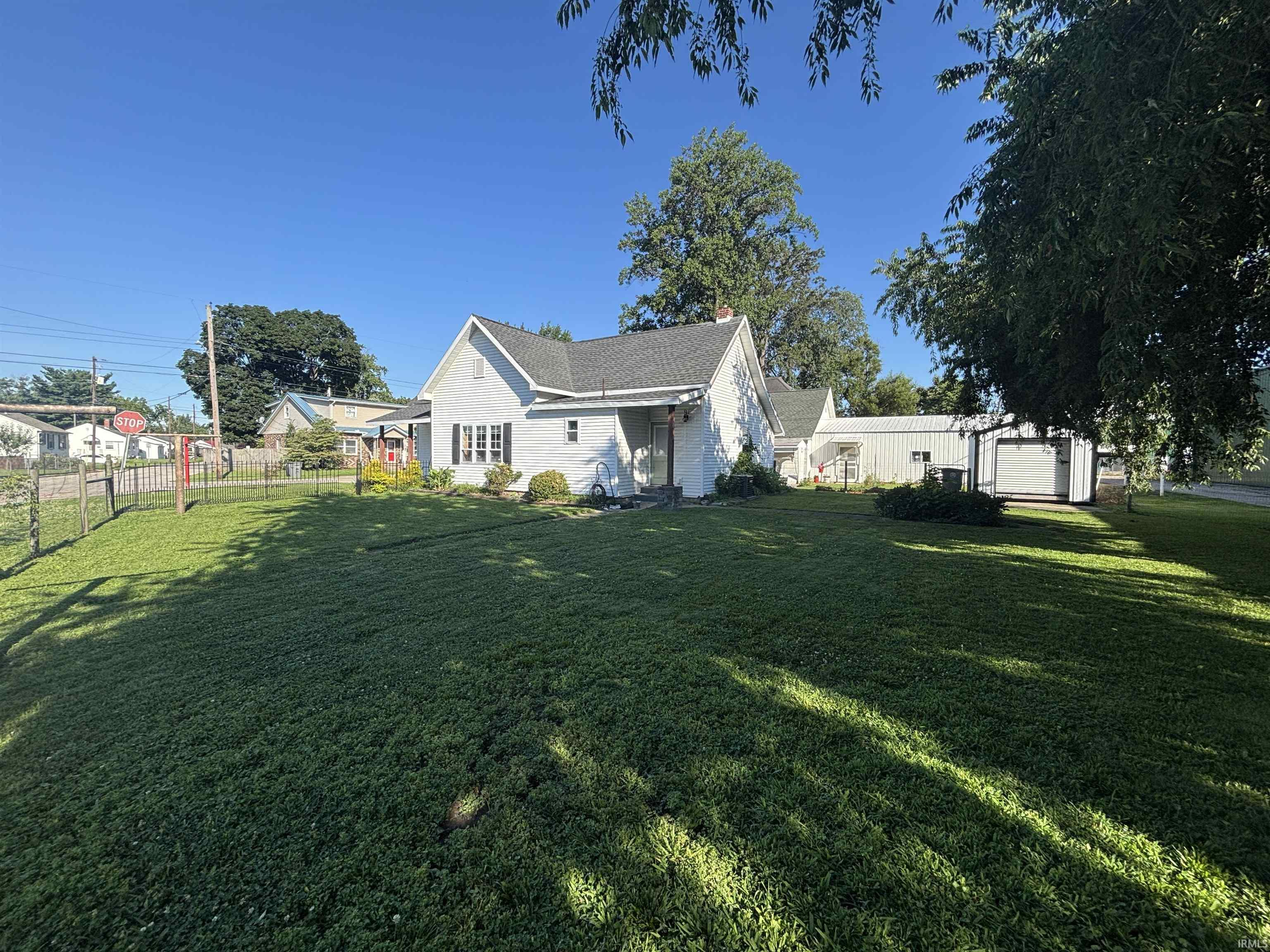 882 Emison Avenue