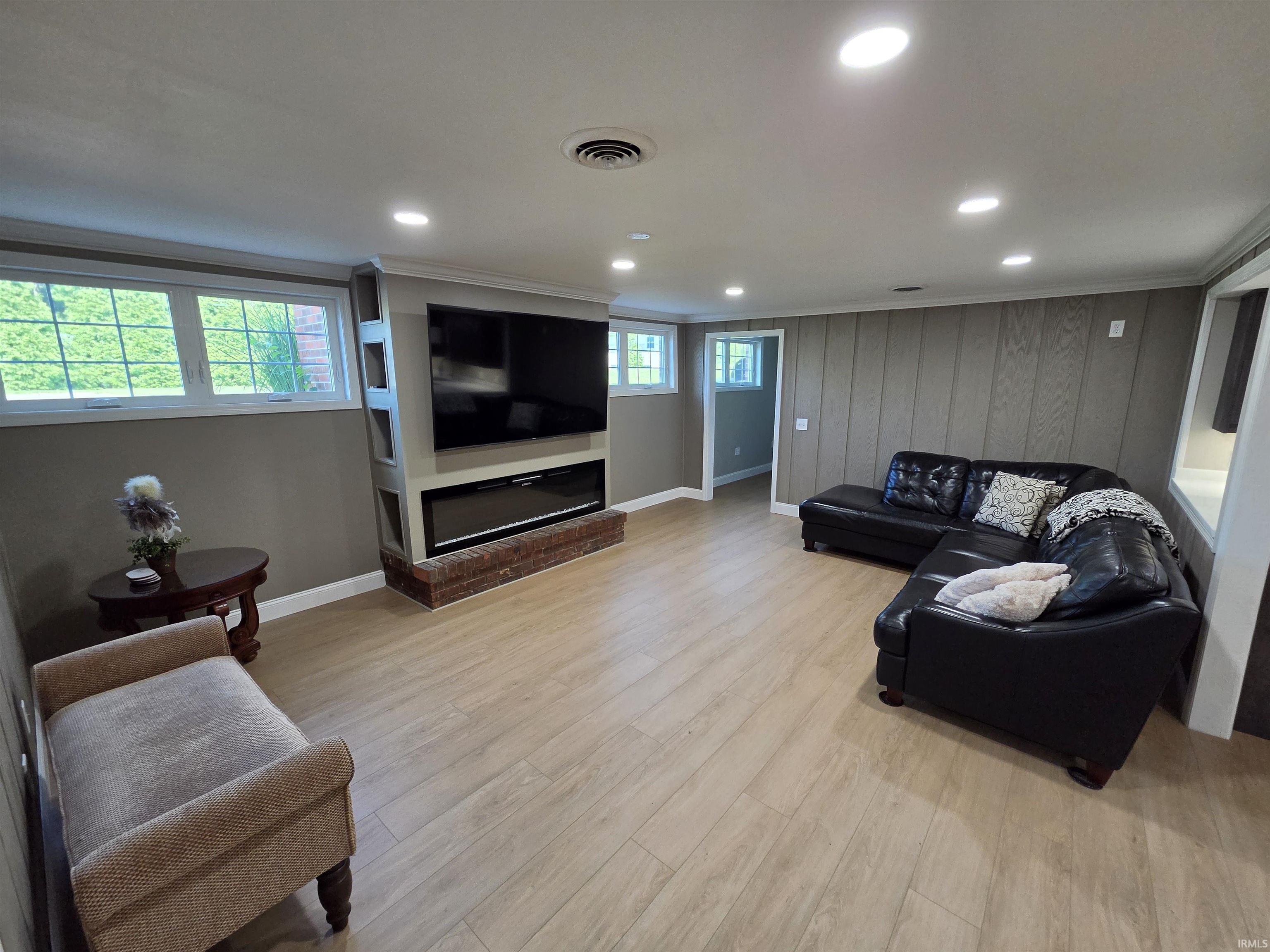 1643 Spruce Drive