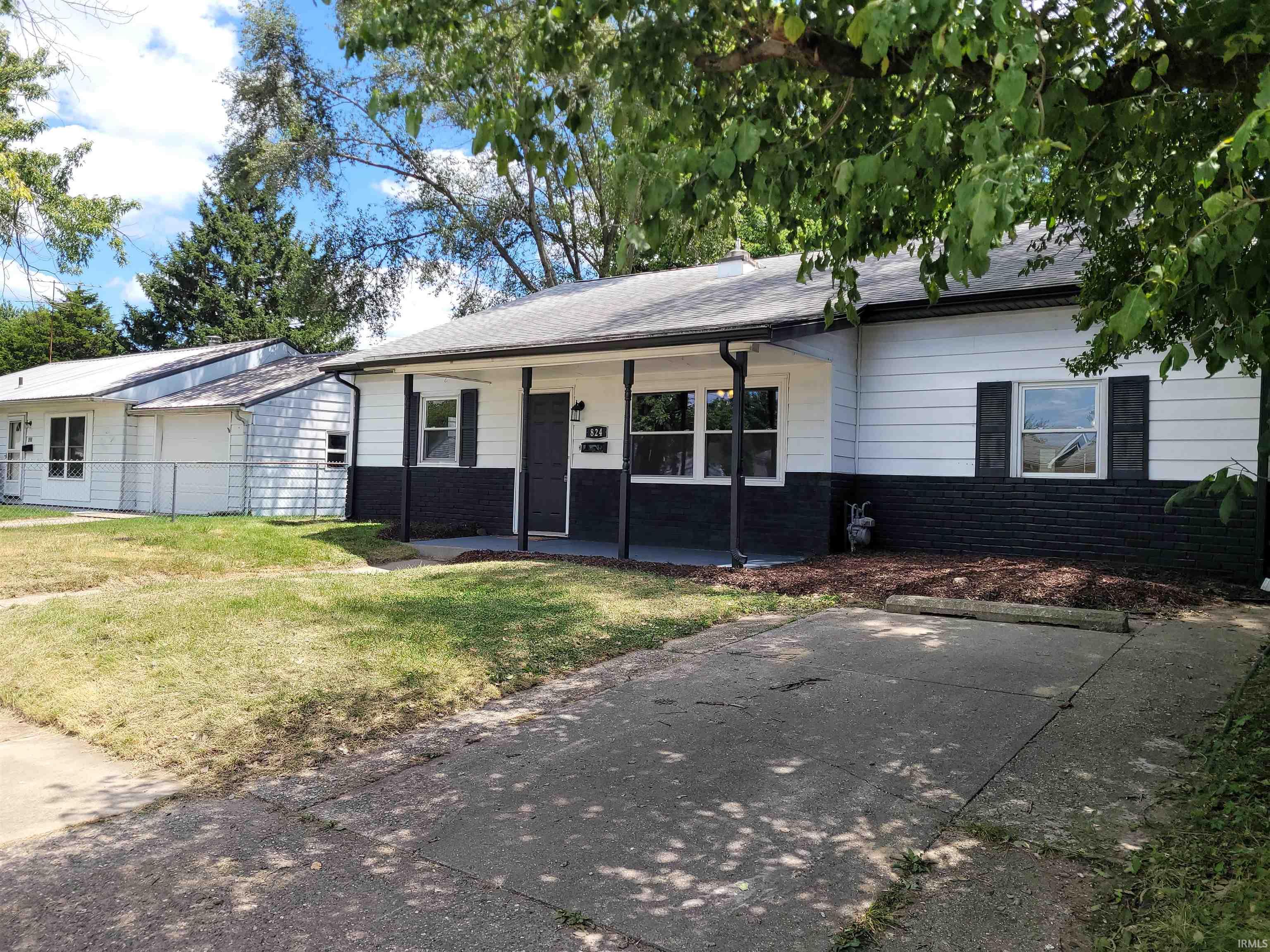 824 S 15th Street