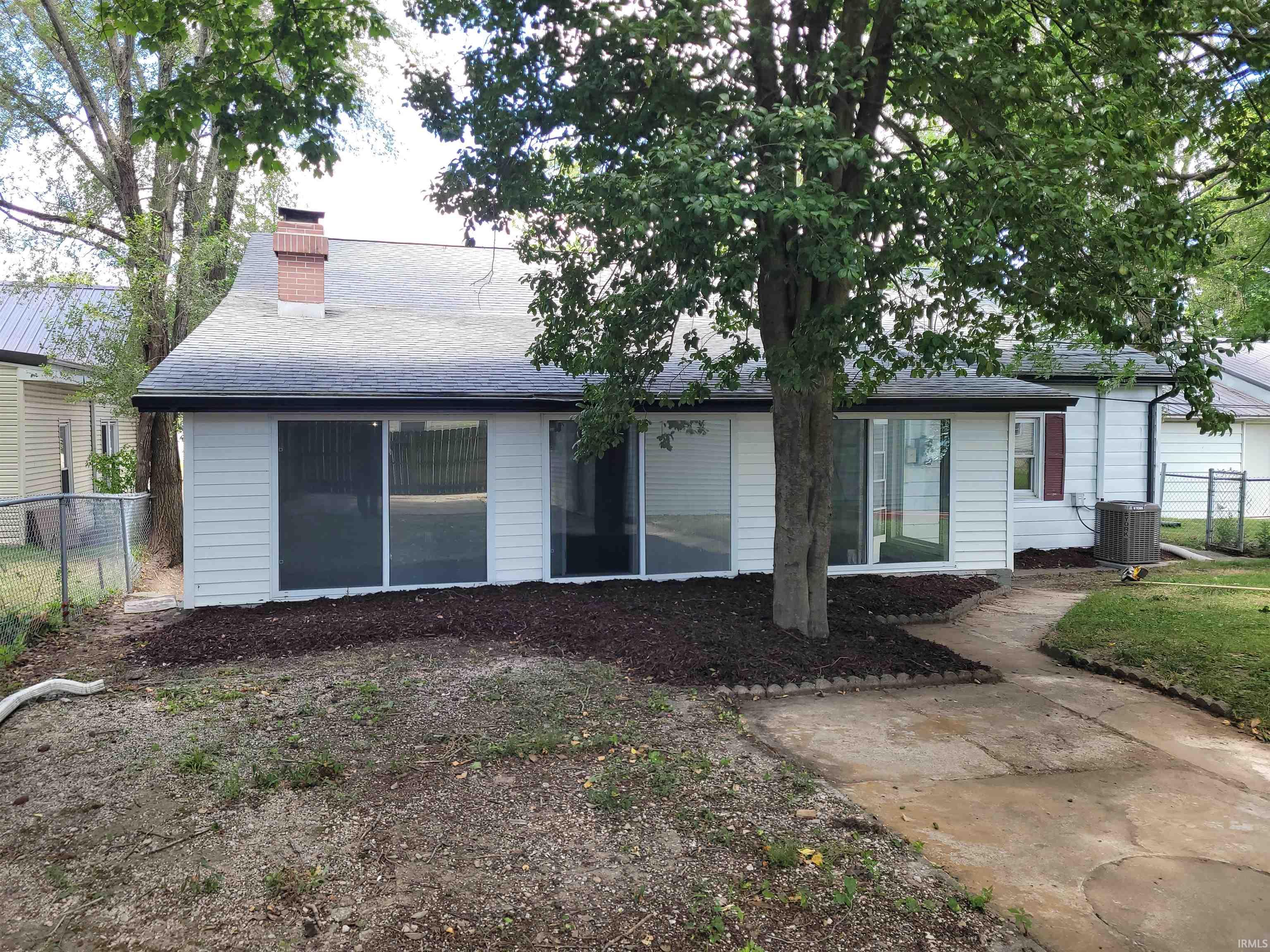 824 S 15th Street