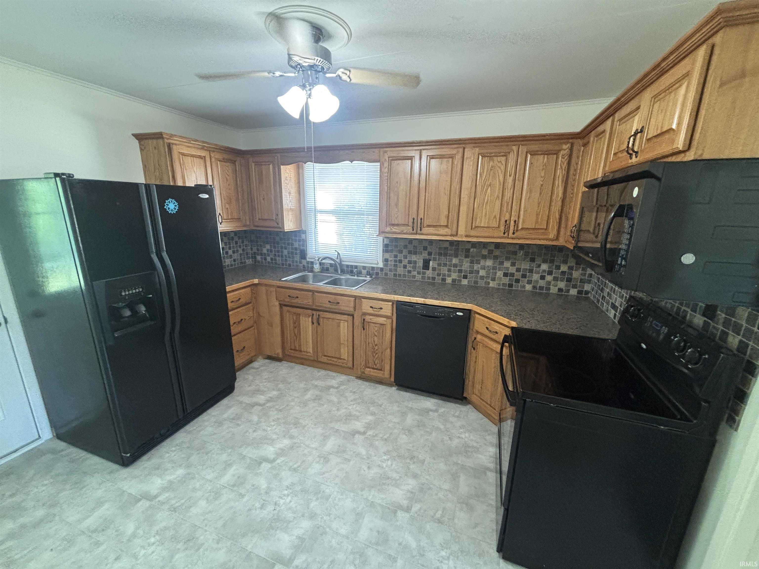 3 Hunter Court